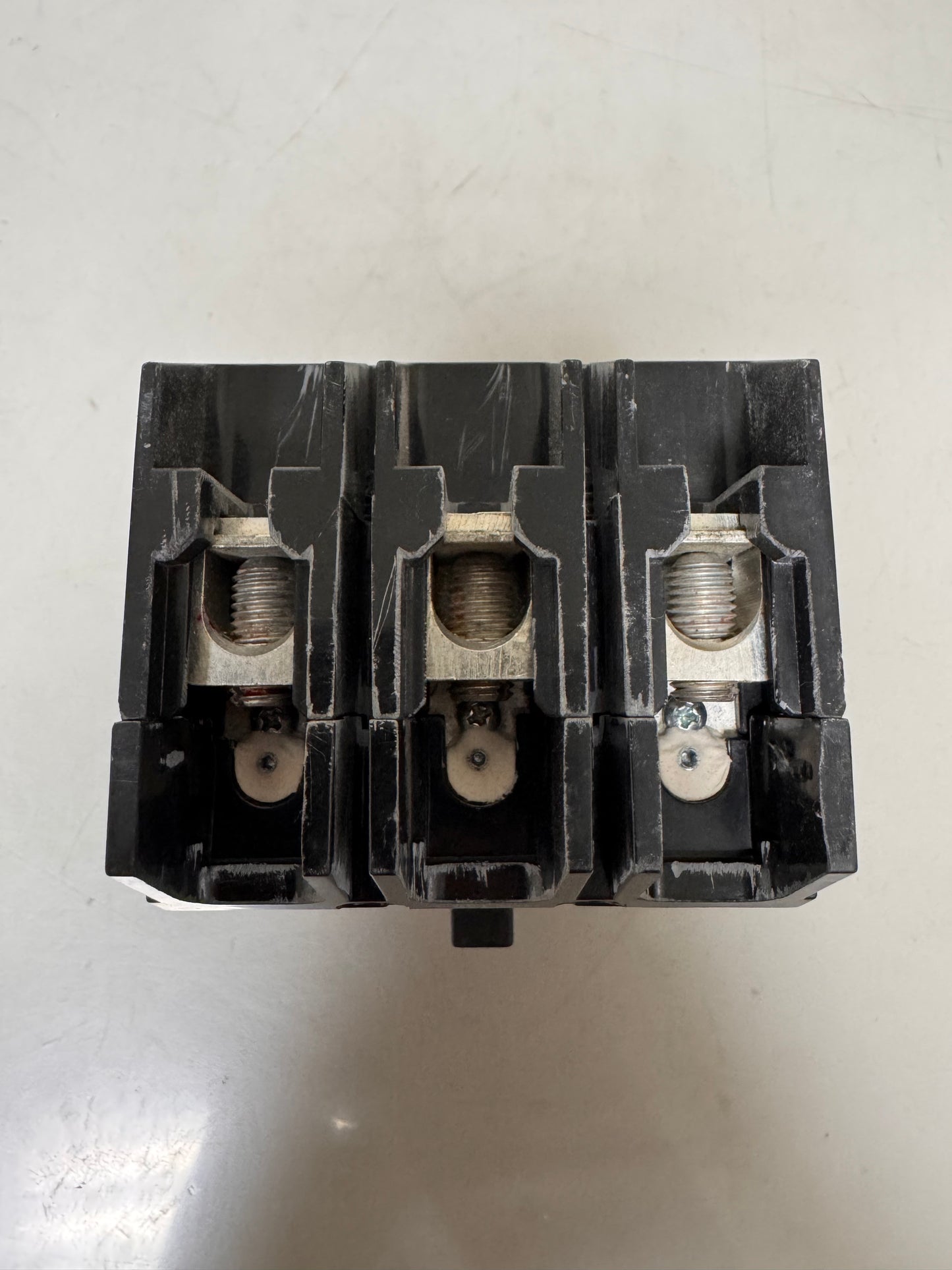 Used General Electric TEY390 90 Amp, 3 Pole, 480 Volt Breaker