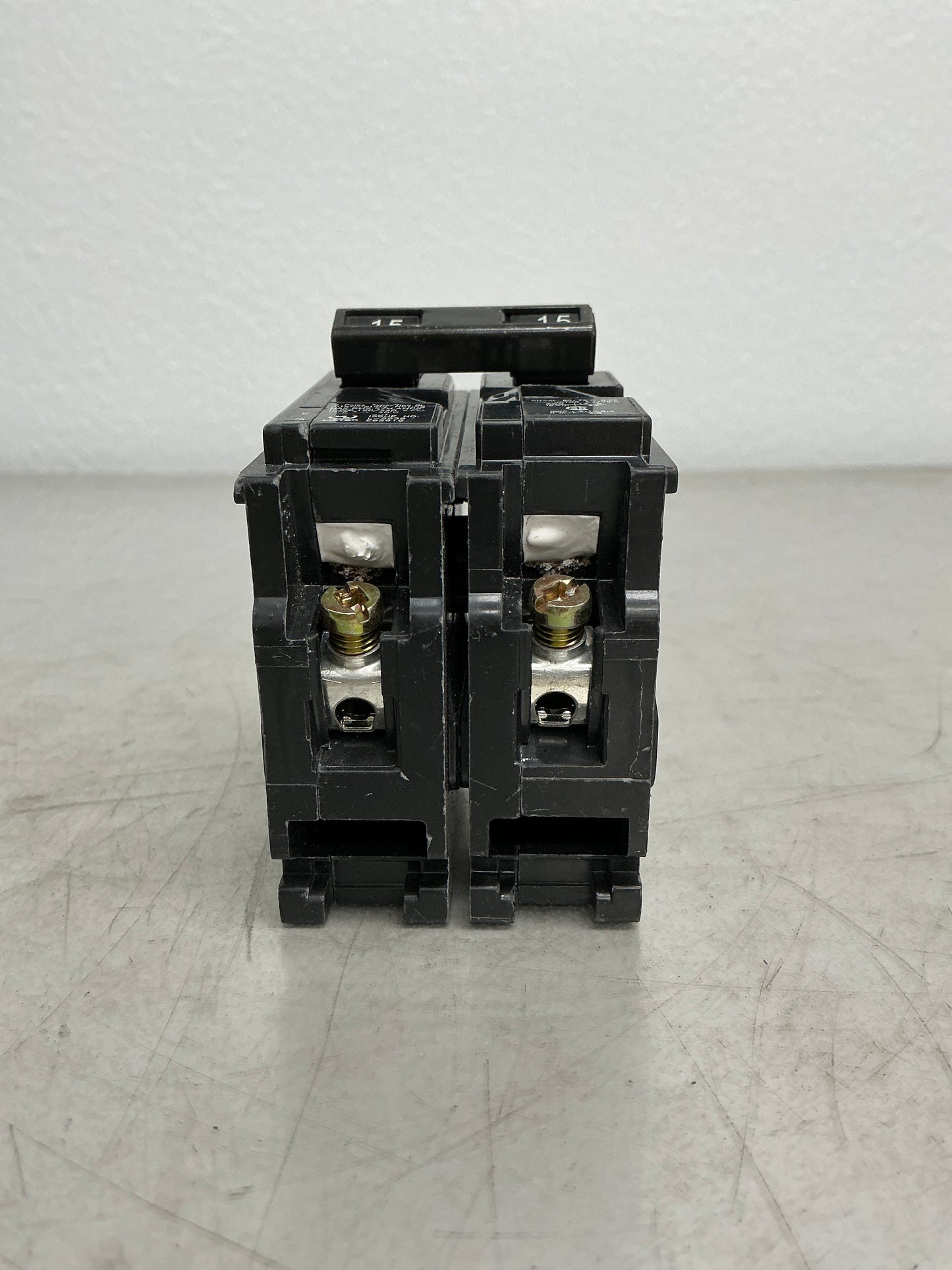 New Siemens B215 2 Pole, 15 Amps, 240 Volts