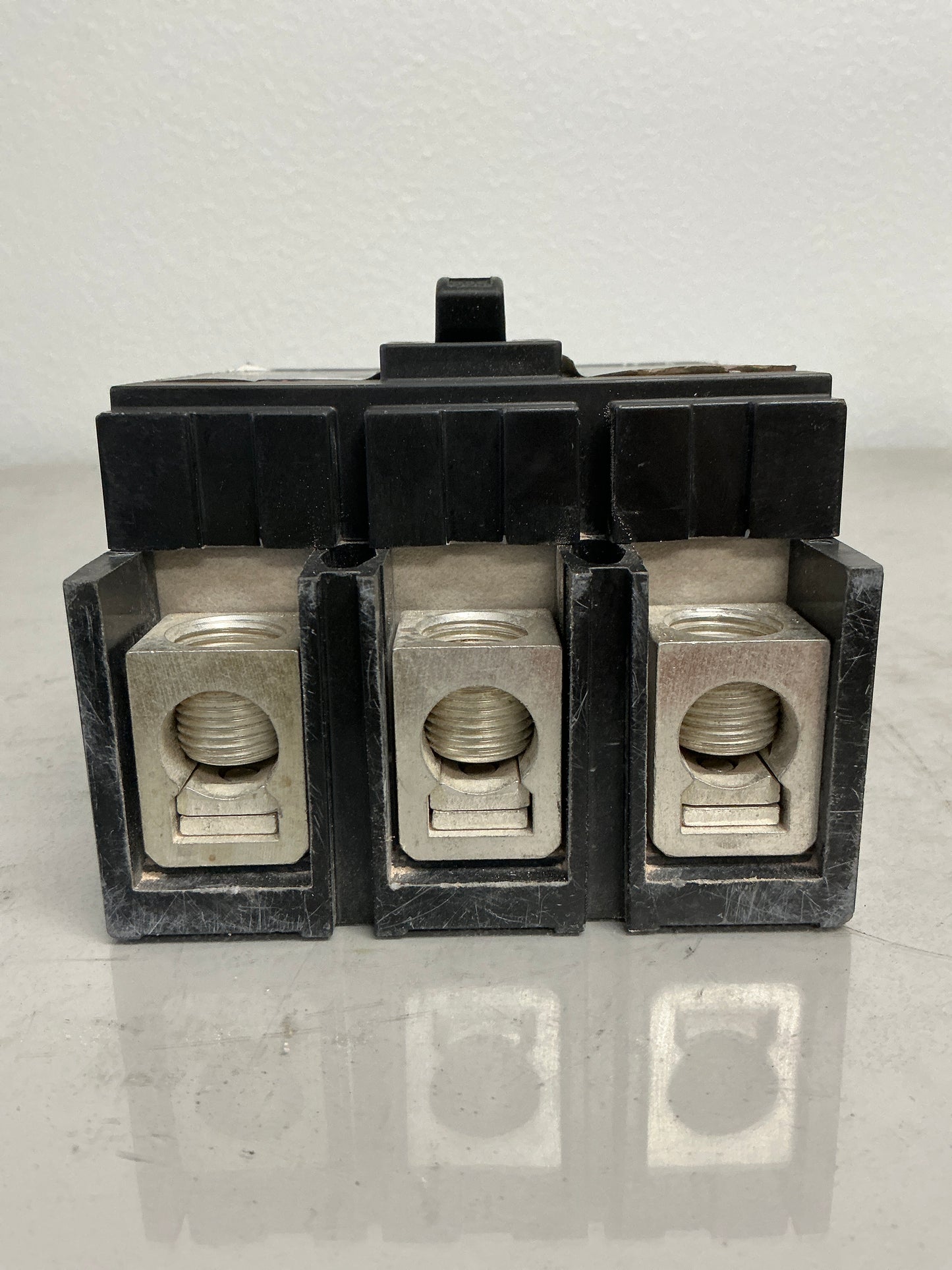 Used Square D QBL32225 3 Pole, 225 Amps, 240 Volts