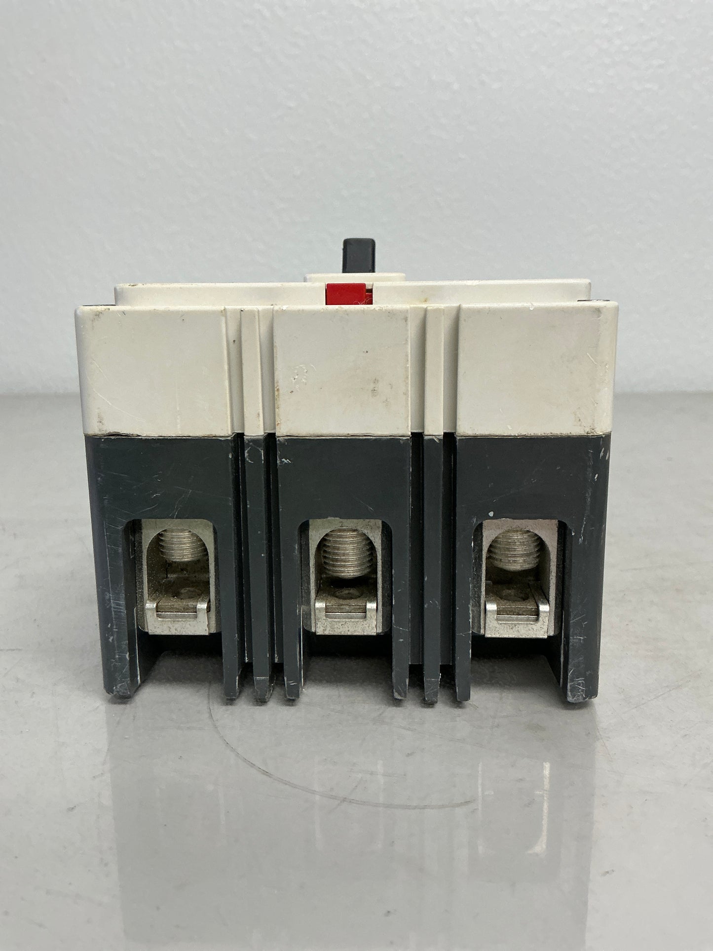 Used Eaton EDS3200BP10 3 Pole, 200 Amps, 240 Volts