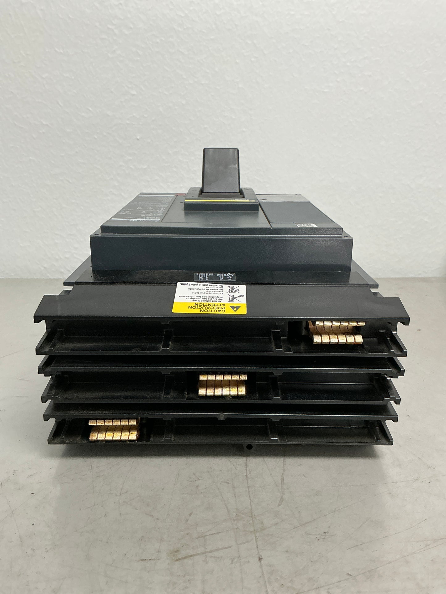 Used Square D MGA36800 3 Pole, 800 Amps, 600 Volt Circuit Breaker