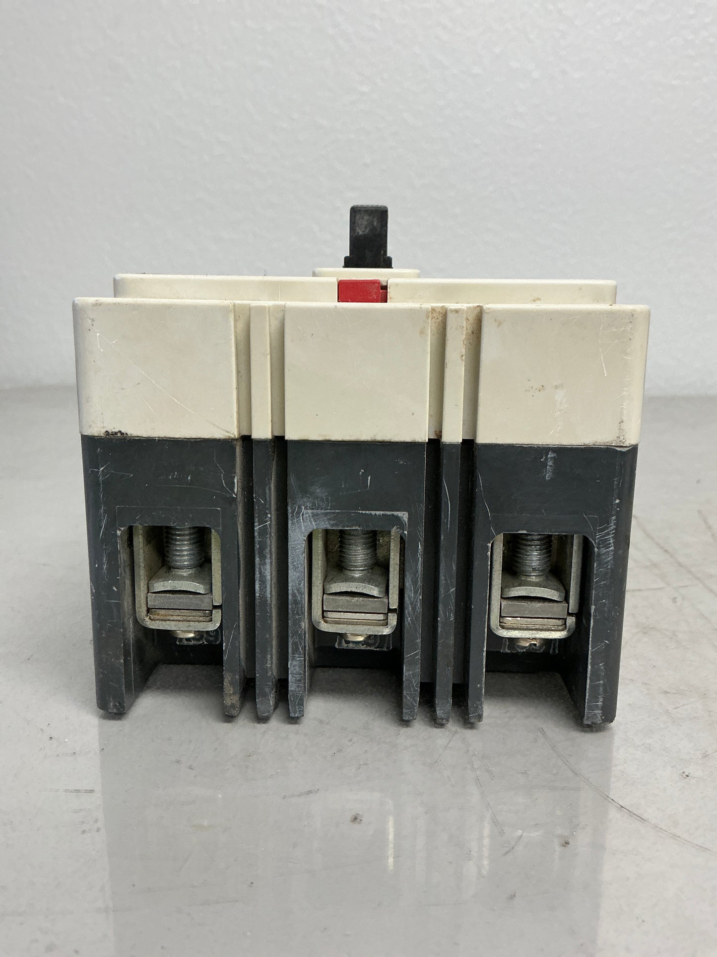 Used Eaton HFD3100 3 Poles, 100 Amps, 600 Volts