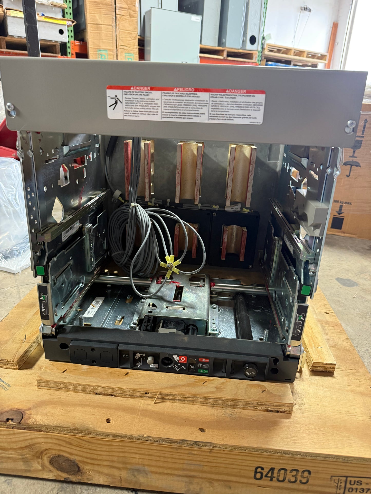 New NW30H/HF 3000 Amps, 3 Pole, 600 Volts