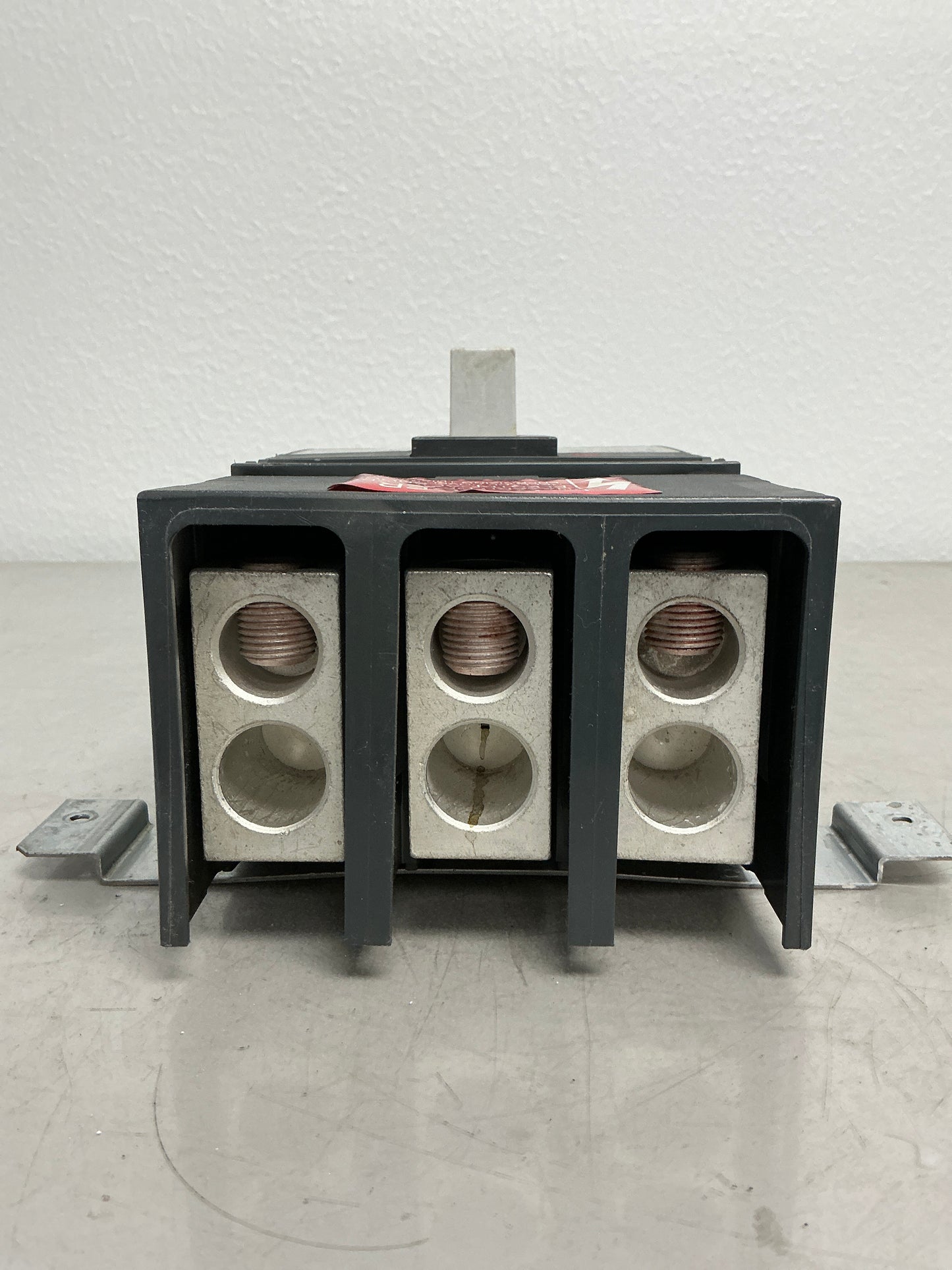 New SGHA36AT0400 3 Pole, 400 Amps, 600 Volts