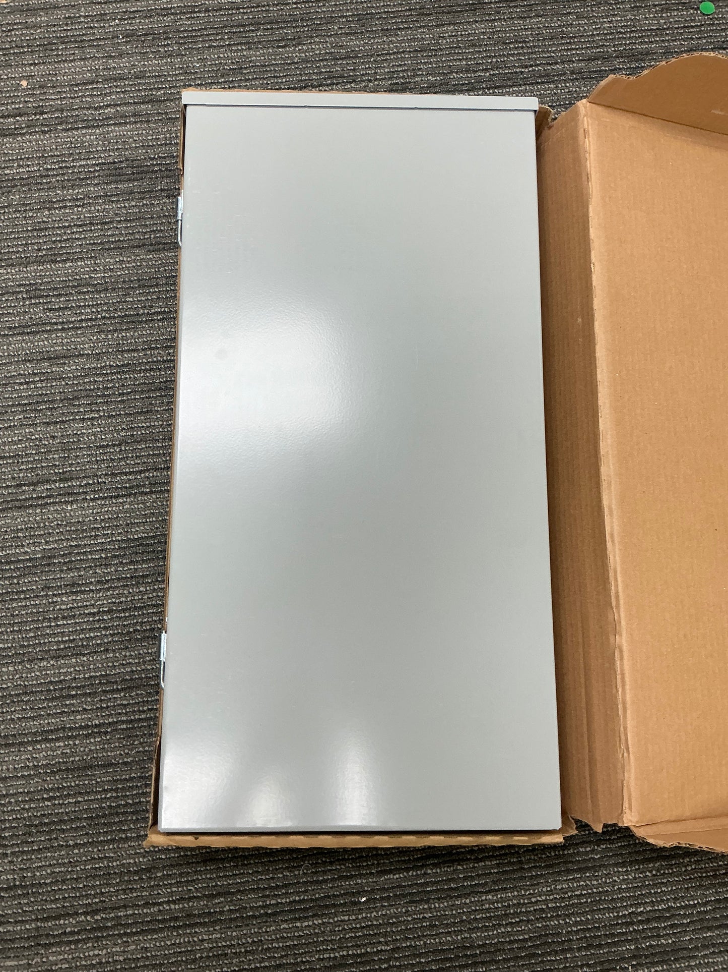 New In Box Siemens PNW3048B1125C 125 Amp, 240 Volt, Main Breaker, 30 Circuit, Outdoor Load Center
