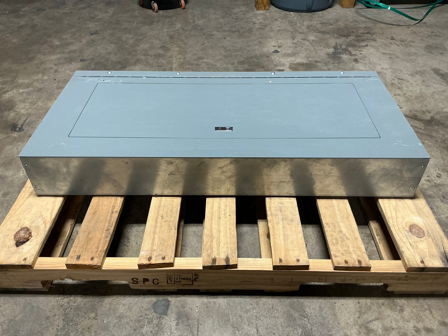 New Surplus Square D 60 Amp, 240 Volt, 30 Circuit, Main Breaker, Indoor Panel
