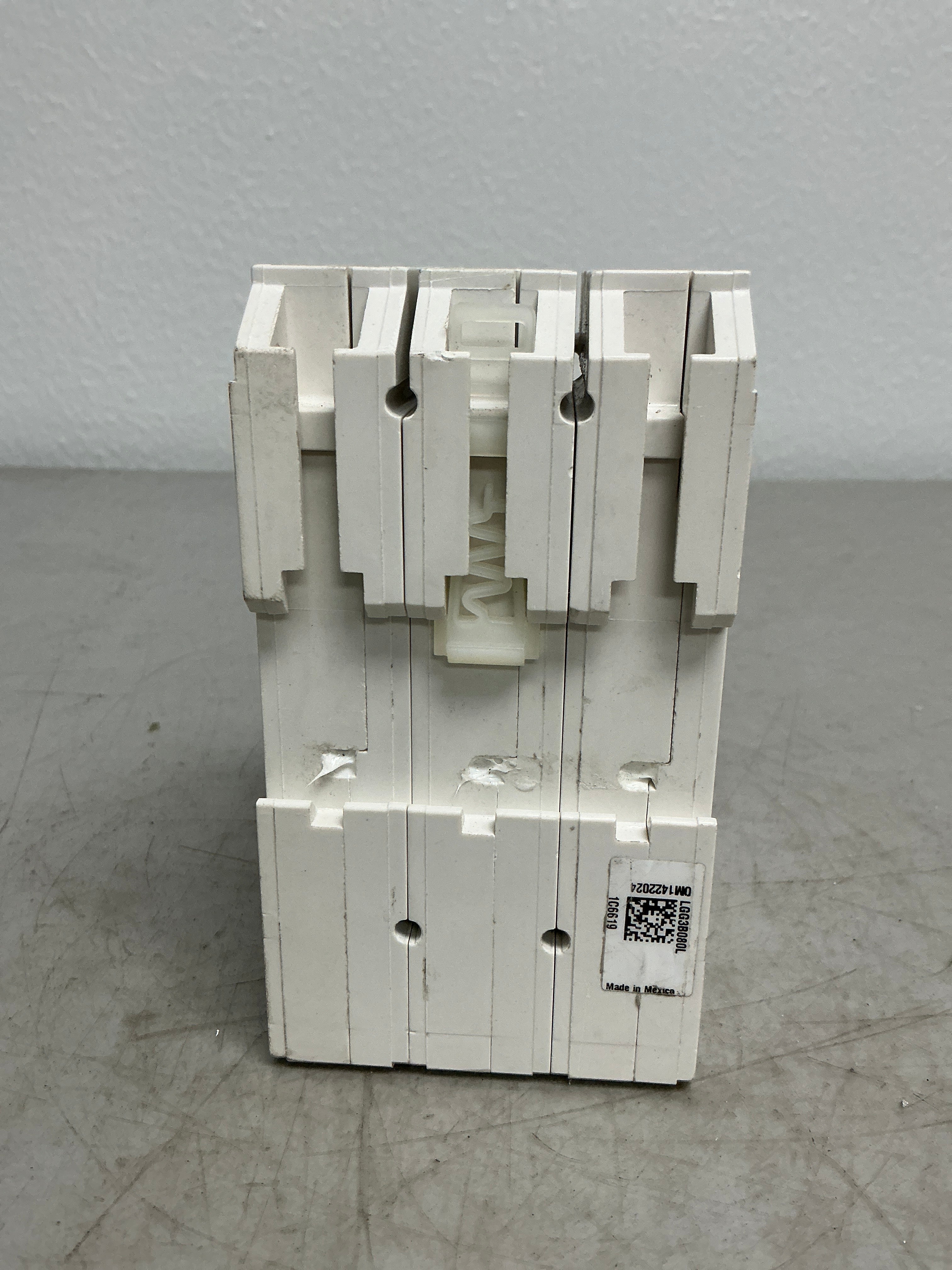 Used Siemens LGG3B080 3 Pole, 80 Amps Circuit Breaker