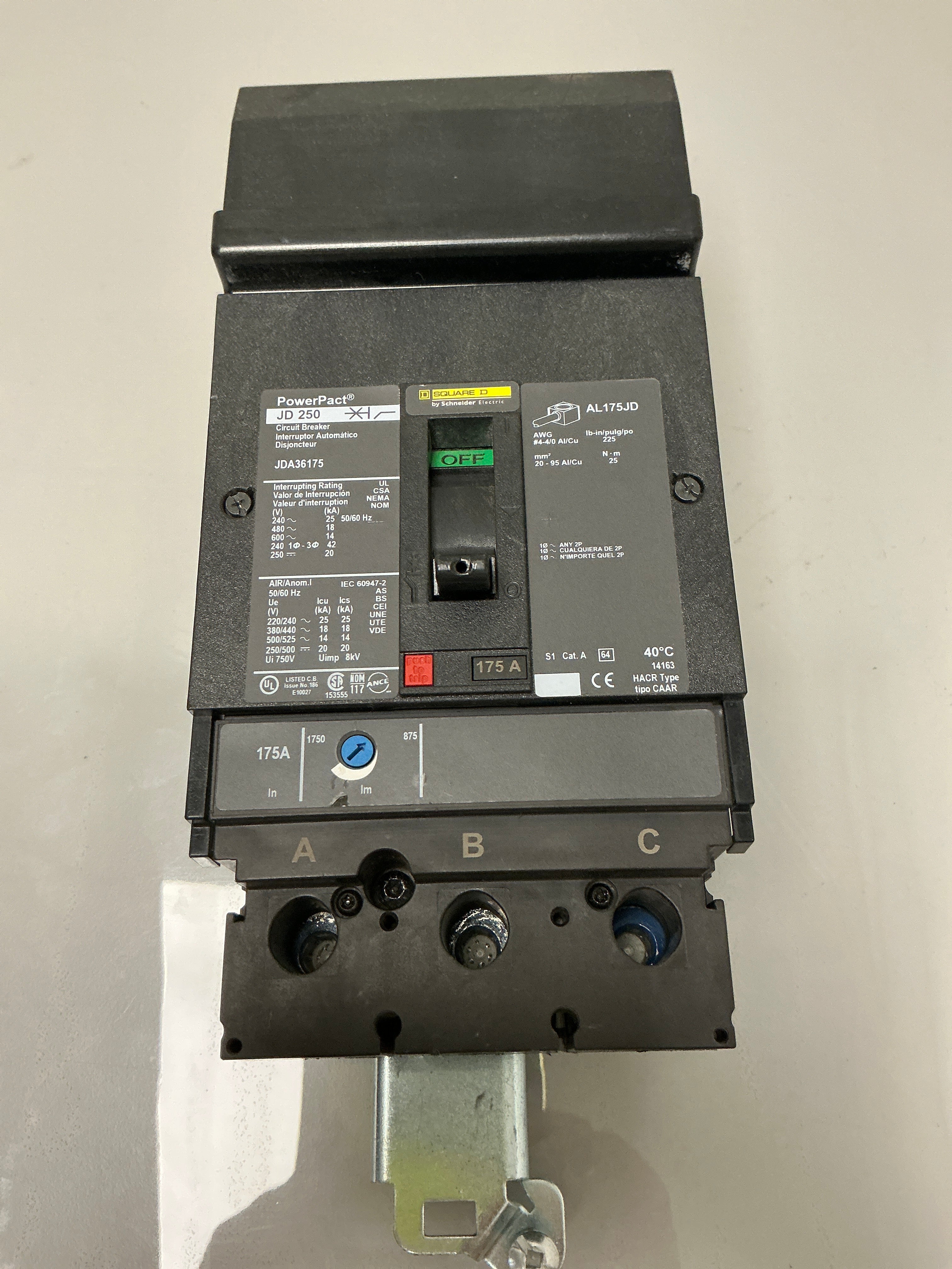 Used Square D JDA36175 3 Pole, 175 Amps, 600 Volts Circuit Breaker