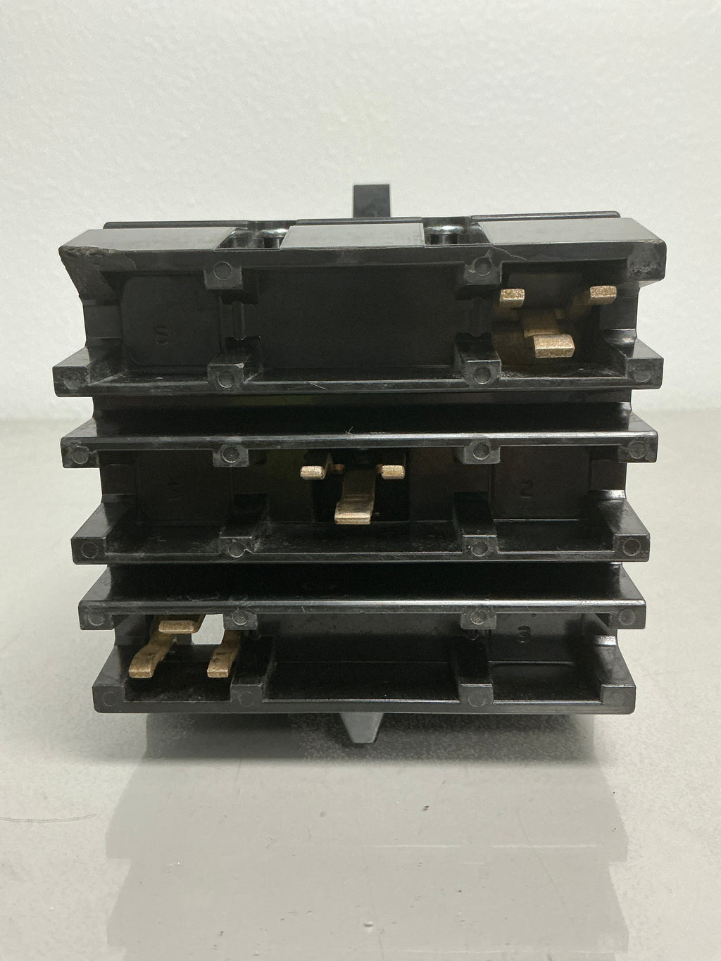 *CHIPPED* Used Square D FA34030 3 Pole, 480 Volts, 30 Amps