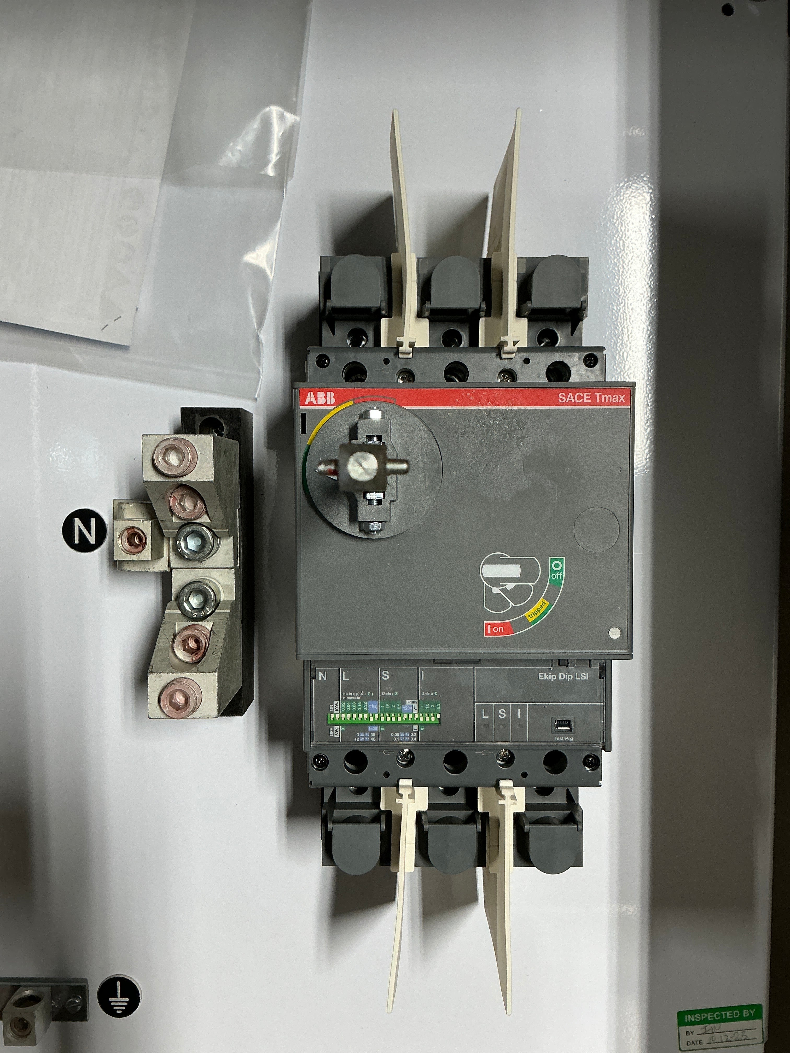 New ABB TMAX XT5H400 Breaker 400 Amps, Stainless Steel  Enclosure SCE-30H2412SSLP