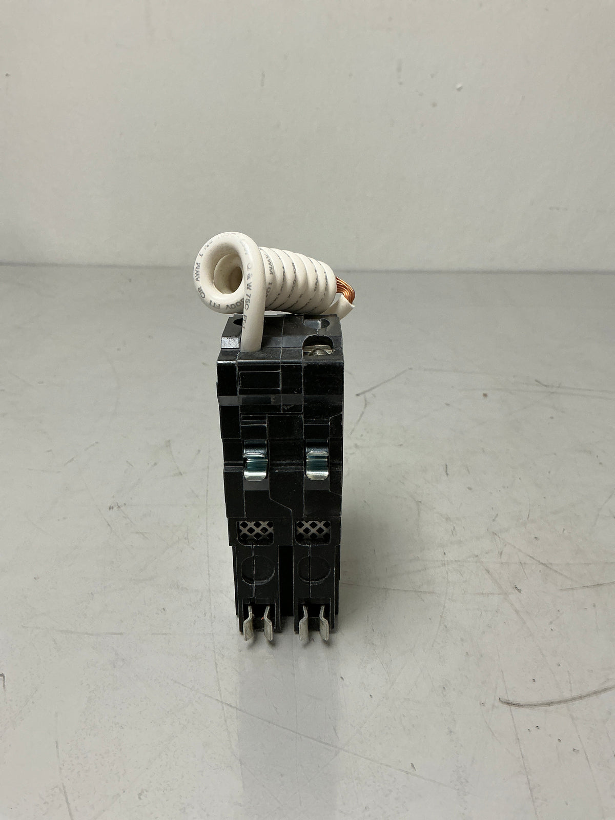New Square D QO240GFI 2 Poles, 40 Amps, 240 Volts Circuit Breaker