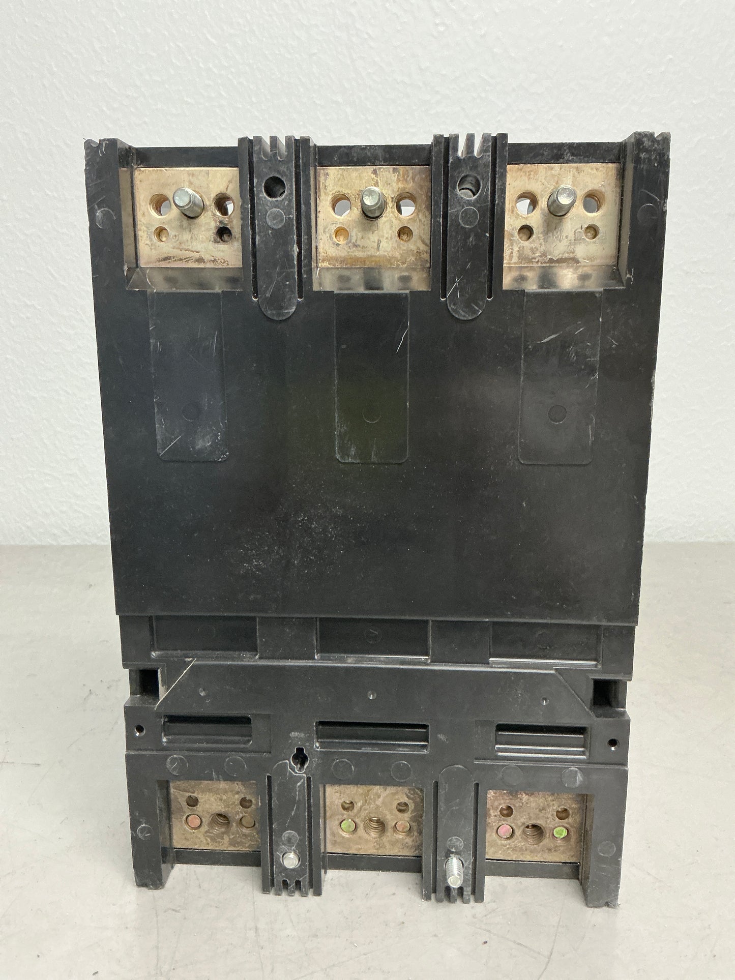Used Siemens HJXD63B350 3 Pole, 350 Amps, 600 Volts