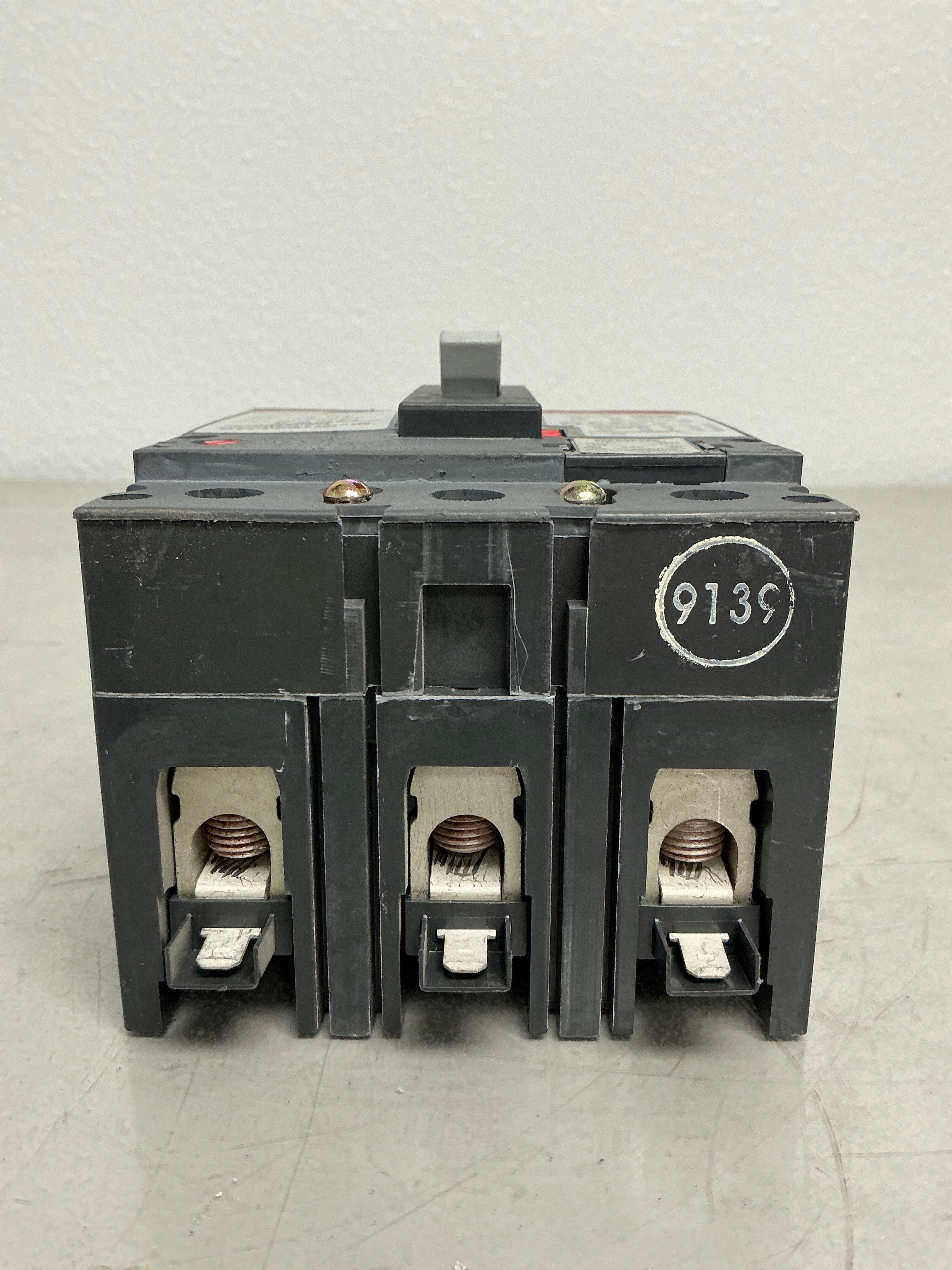 Used SELA36AT0060 3 Pole, 60 Amps, 600 Volts