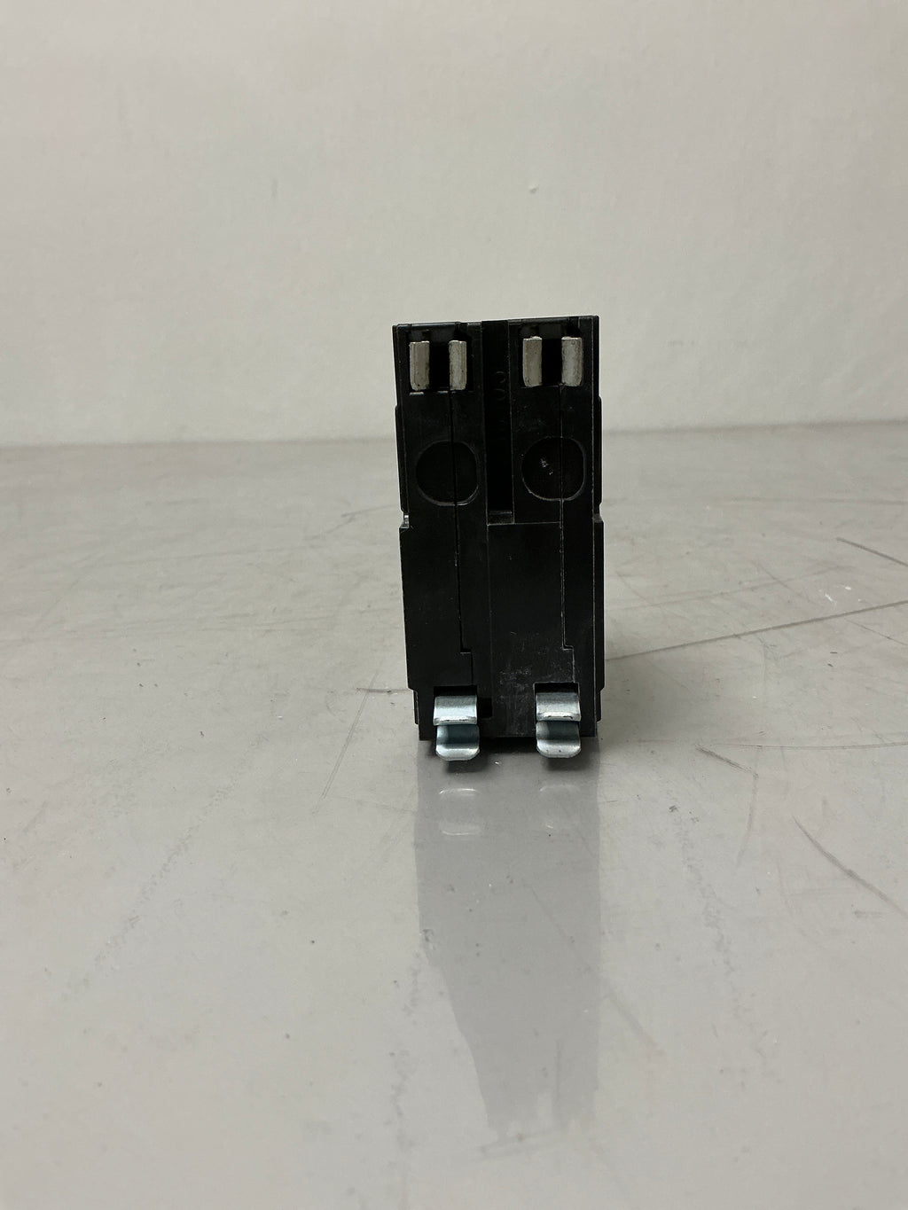 New Square D QO240 2 Pole, 40 Amps, 240 Volts, Circuit Breaker