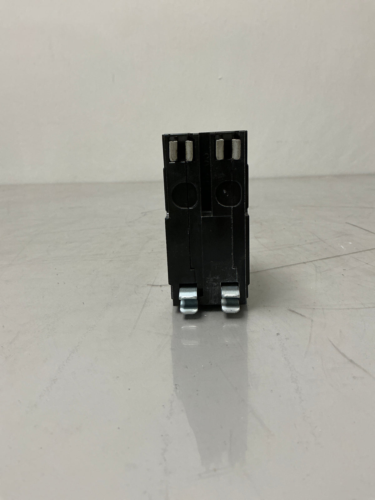 New Square D QO240 2 Pole, 40 Amps, 240 Volts, Circuit Breaker