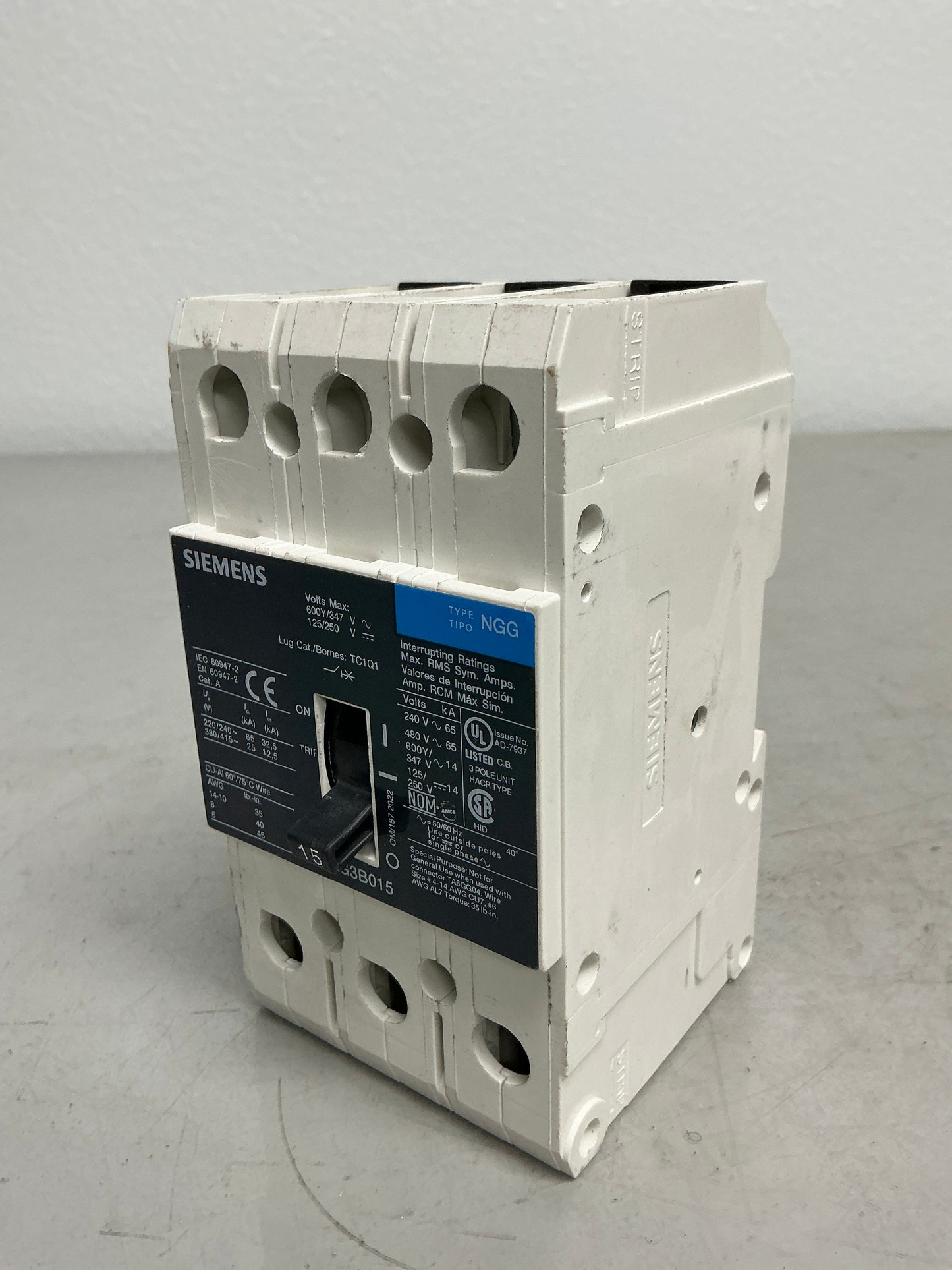 New Siemens NGG3B015 15 Amps