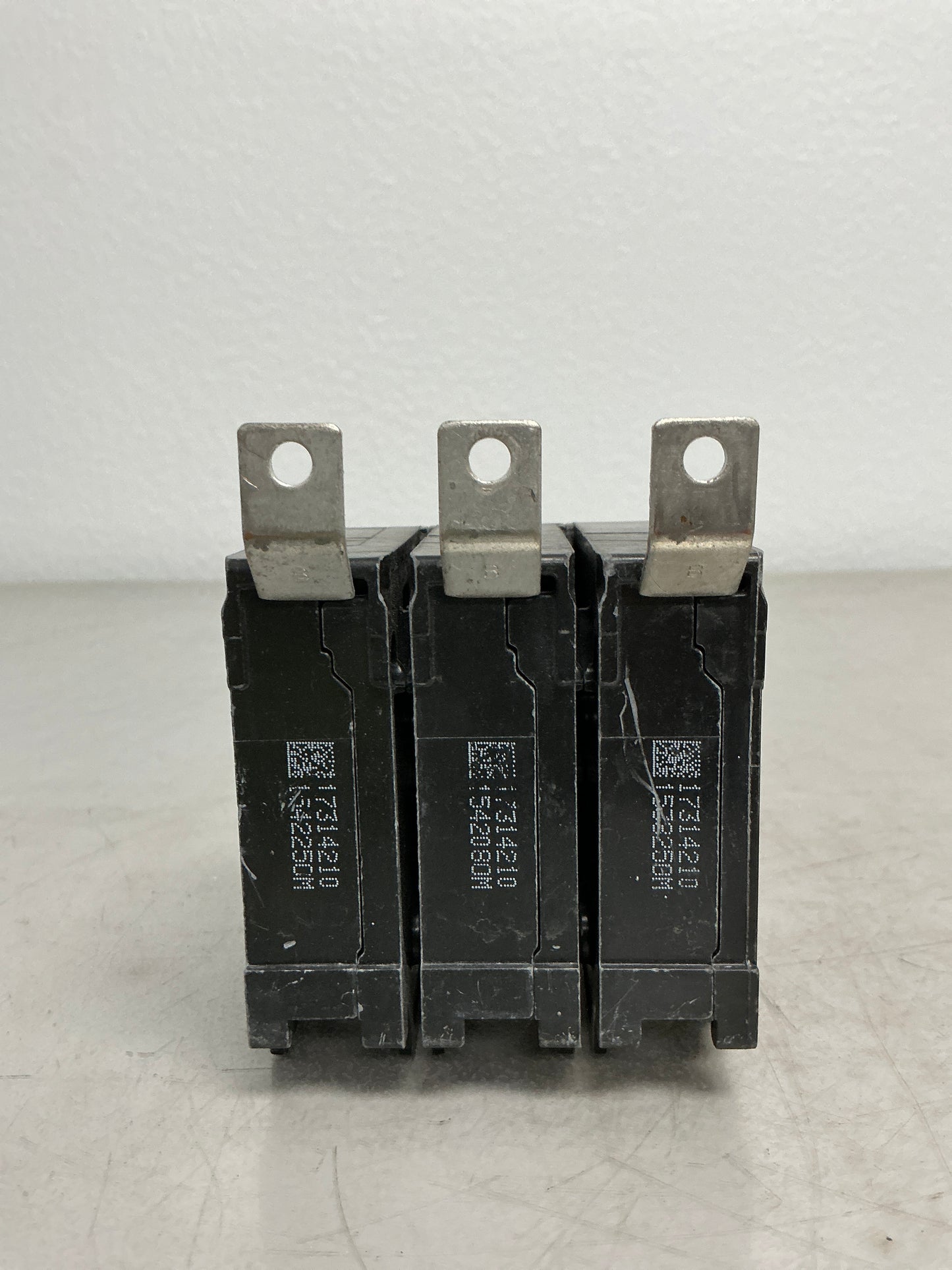 New Siemens B325 3 Pole, 25 Amps, 240 Volts