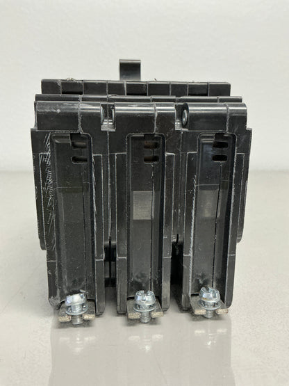 **CHIPPED* Used Square D EDB34125 3 Pole, 125 Amps, 480/277 Volt