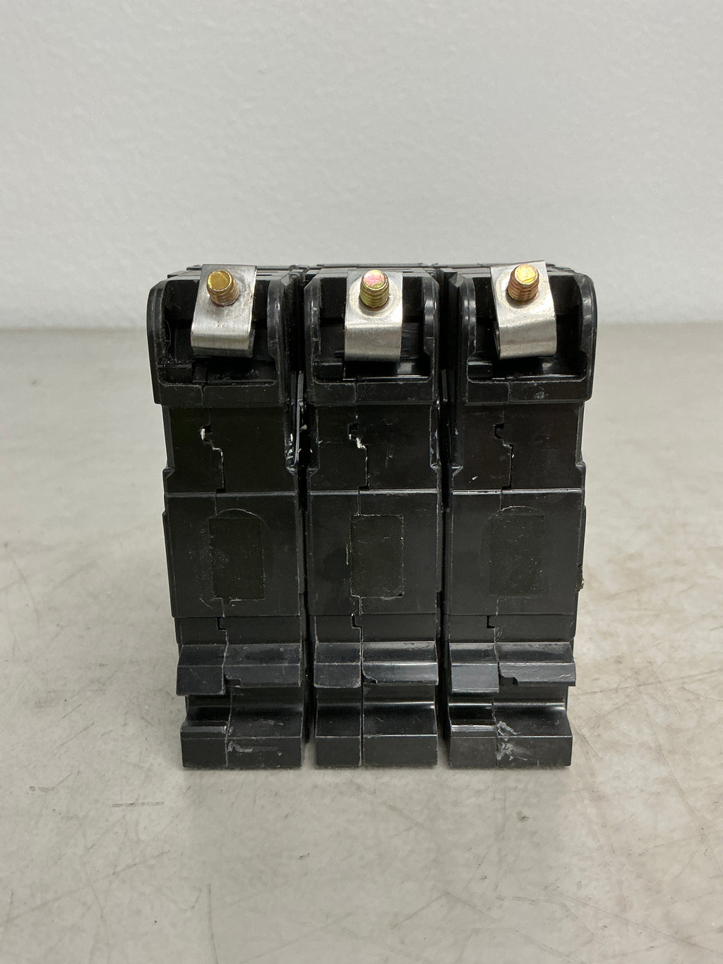 Used Square D EHB34025 3 Pole, 25 Amps, 480 Volts Circuit Breaker