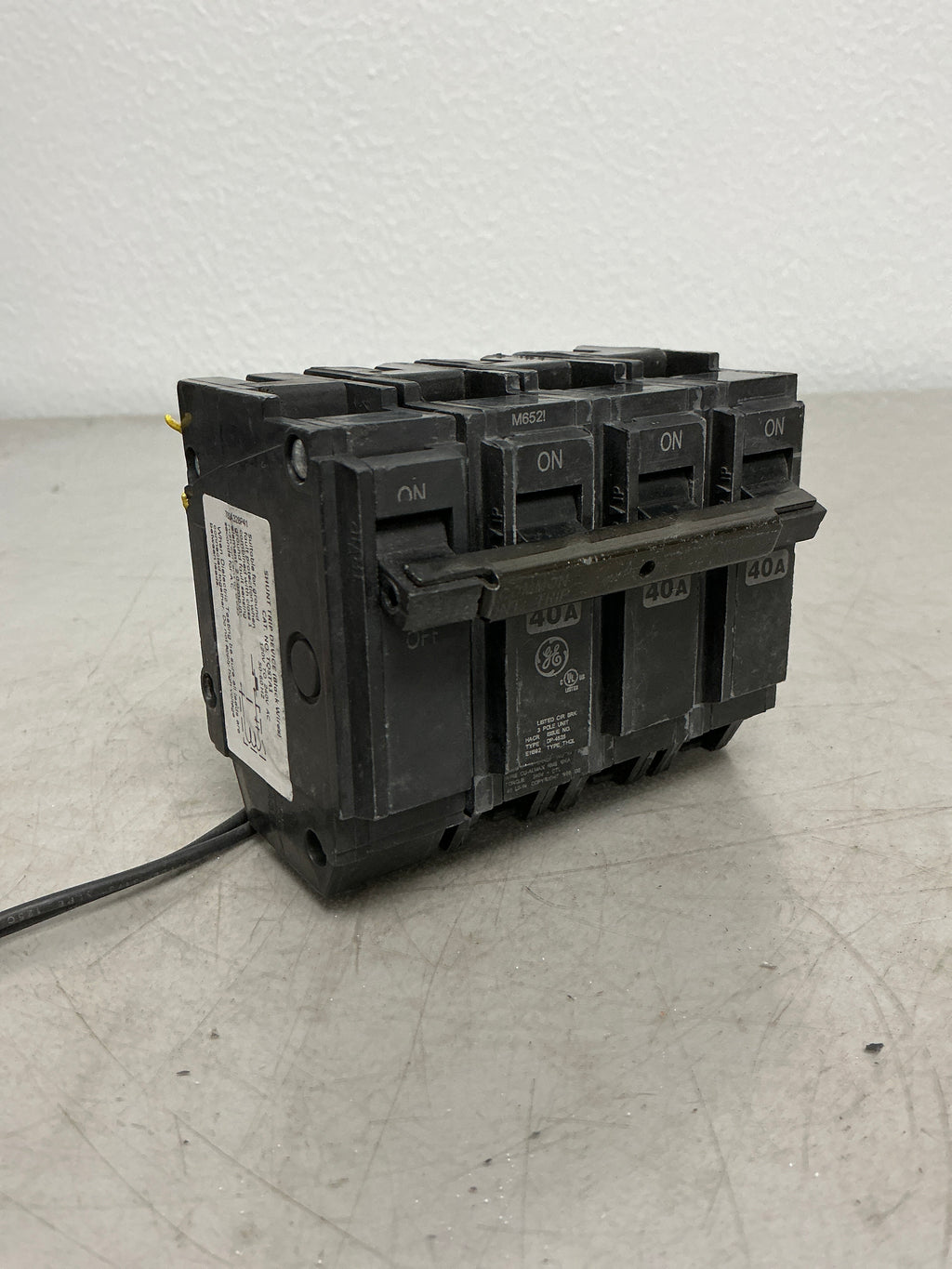 Used THQL32040ST1 3 Pole, 40 Amps, 240 Volts