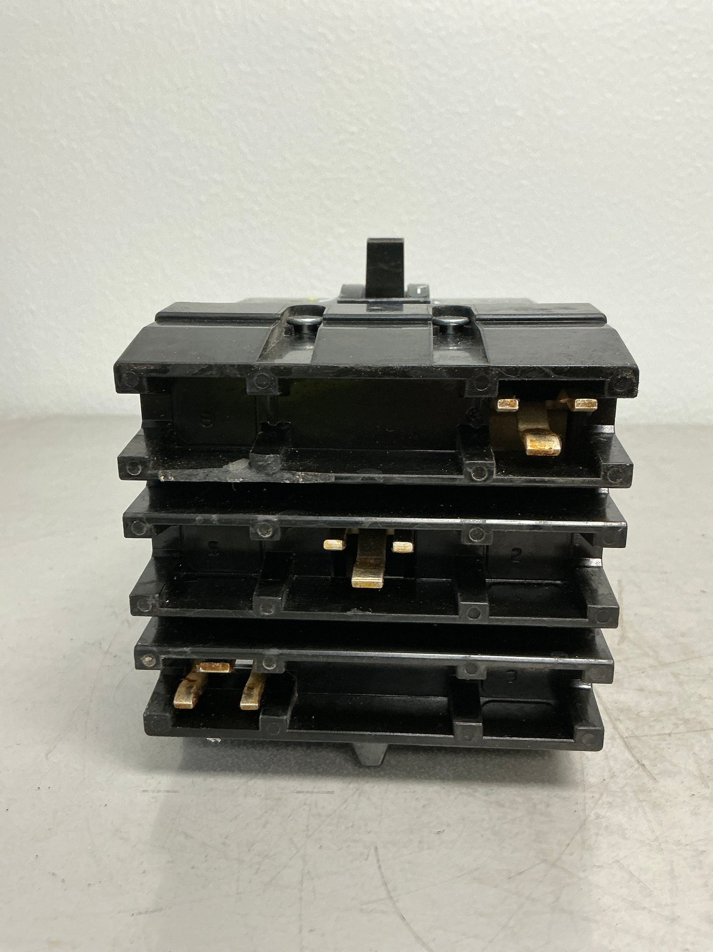 *CHIPPED* Used Square D FH36100 3 Pole, 100 Amps