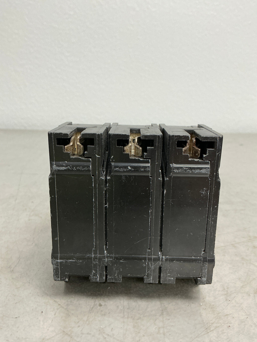 Used THQL32030 3 Pole, 30 Amps, 240 Volts