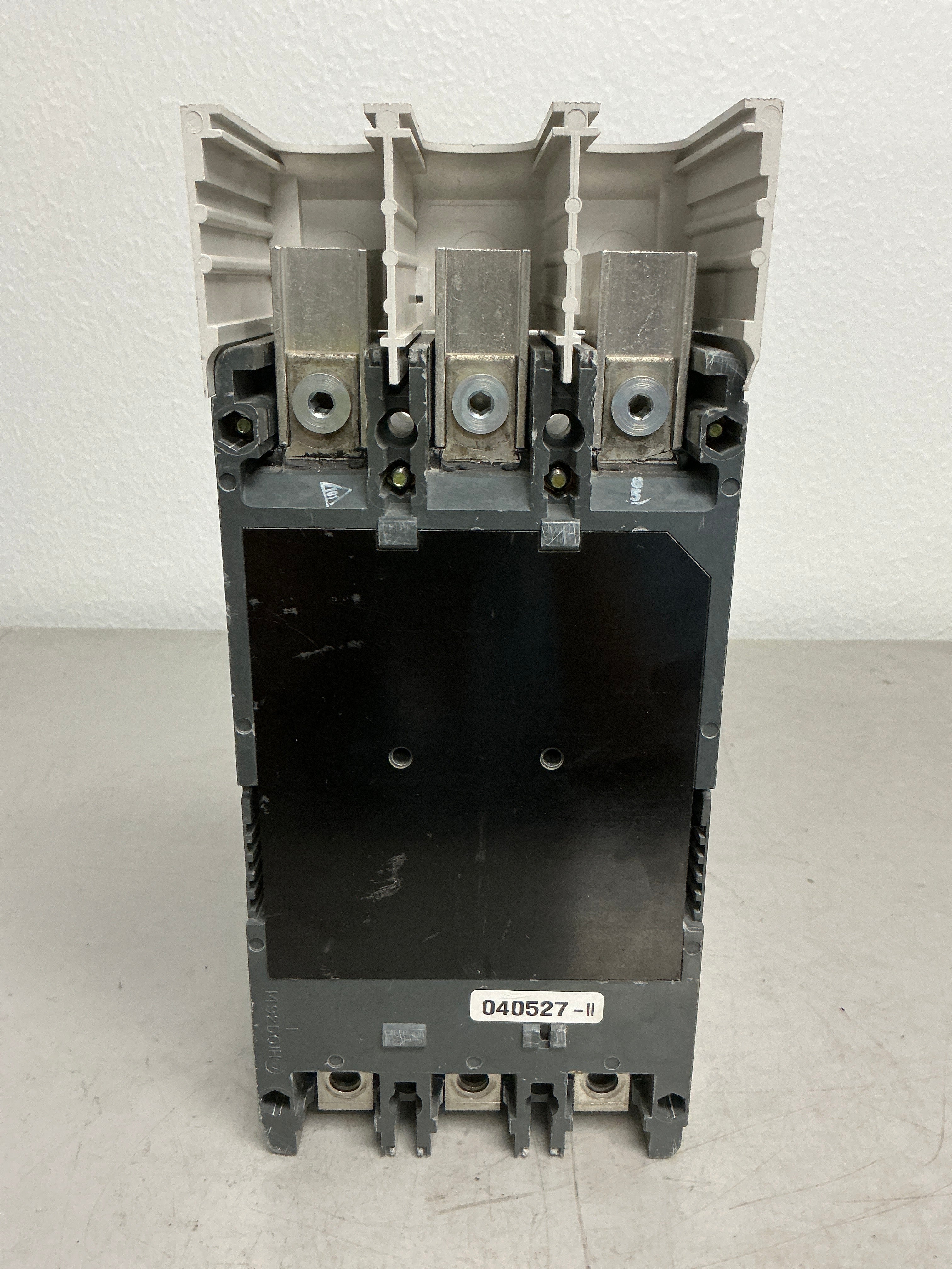 New KD3200 3 Pole, 400 Amps, 600 Volts