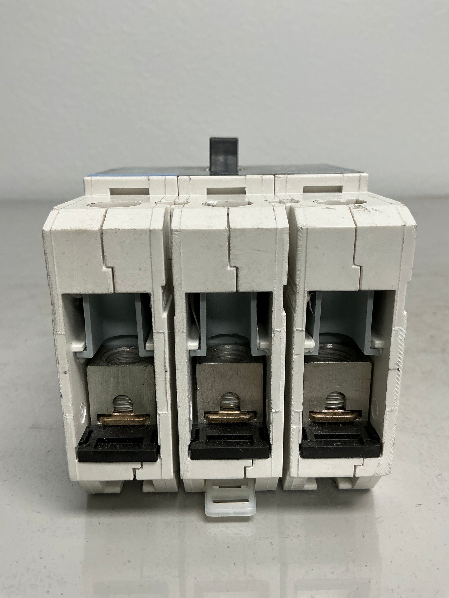 New Siemens NGG3B015 15 Amps