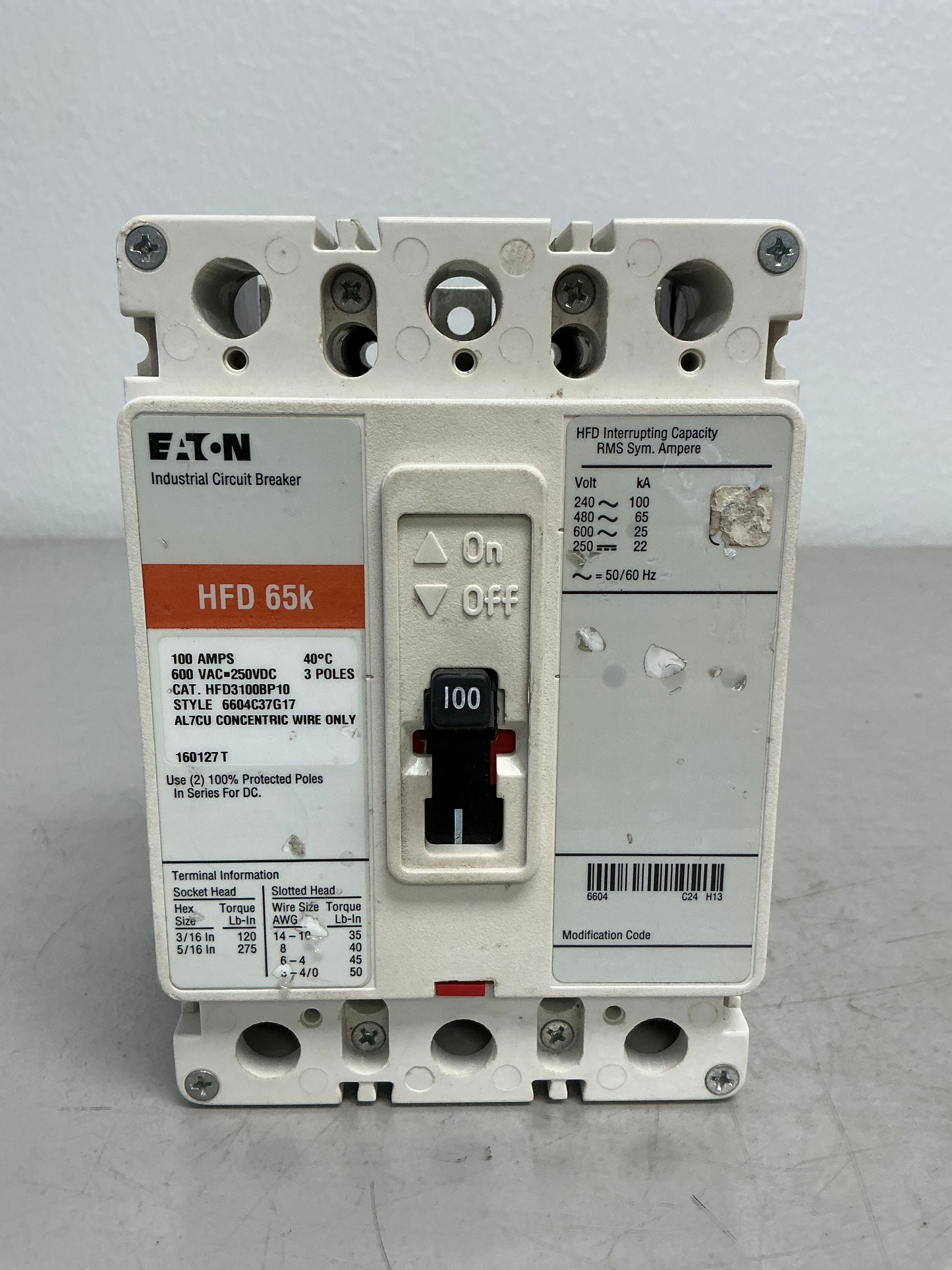 *CHIPPED* Used Eaton HFD3100BP10 3 Pole, 100 Amps, 600 Volts