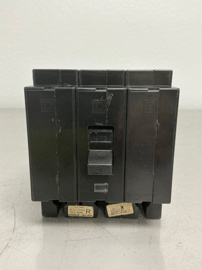 *CHIPPED* Used EH34040 3 Pole, 40 Amps, 480 Volts