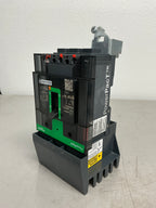*CHIPPED* see picture Used BDA36030 3 Pole, 30 Amps Circuit Breaker
