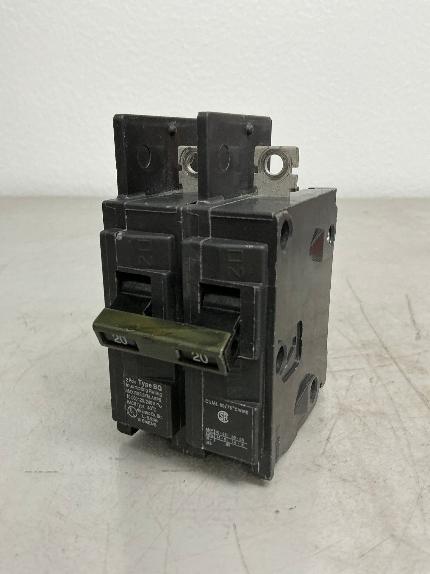 Used Siemens BQ2B020 2 Pole, 20 Amps, 240 Volts