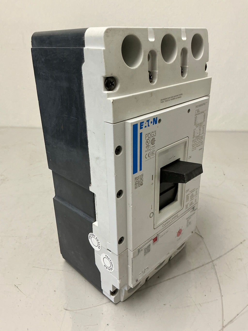 New Eaton PDG33M0300TFAJ 3 Pole, 300 Amps, 600 Volts Circuit Breaker