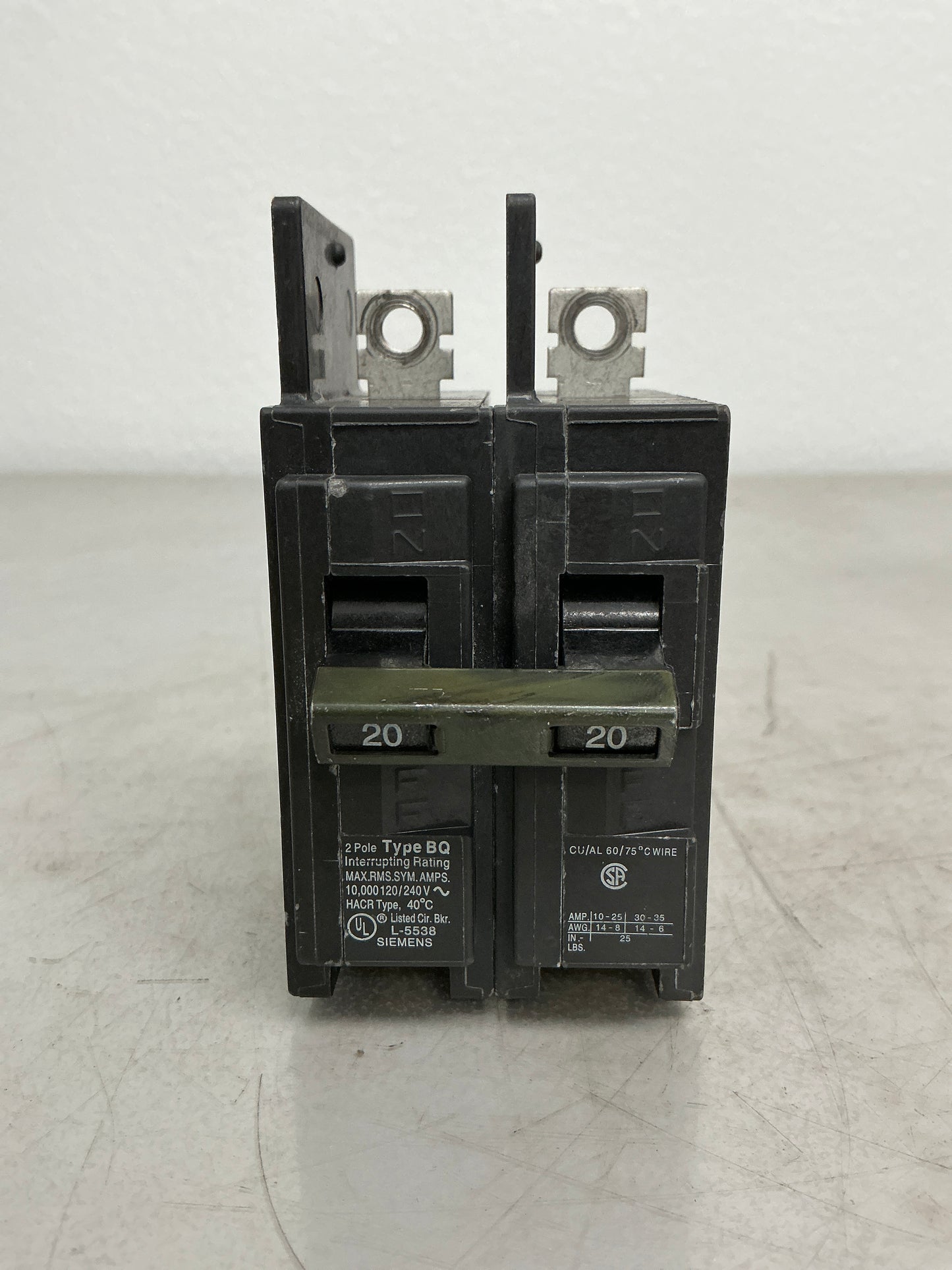 Used Siemens BQ2B020 2 Pole, 20 Amps, 240 Volts