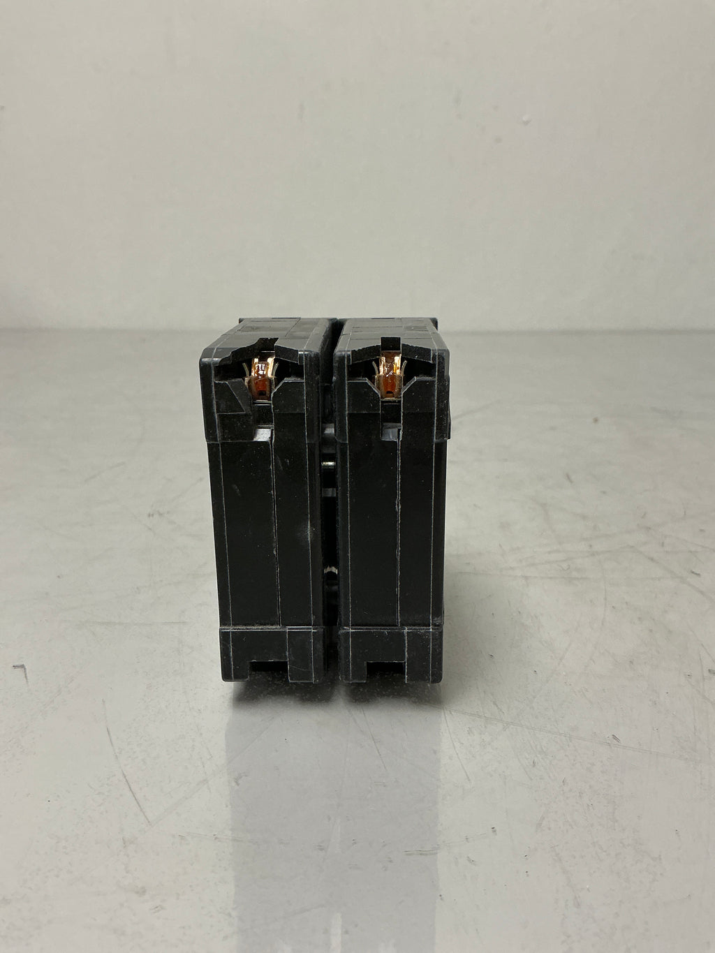 New Square D HOM230 2 Pole, 30 Amps, 240 Volts Circuit Breaker