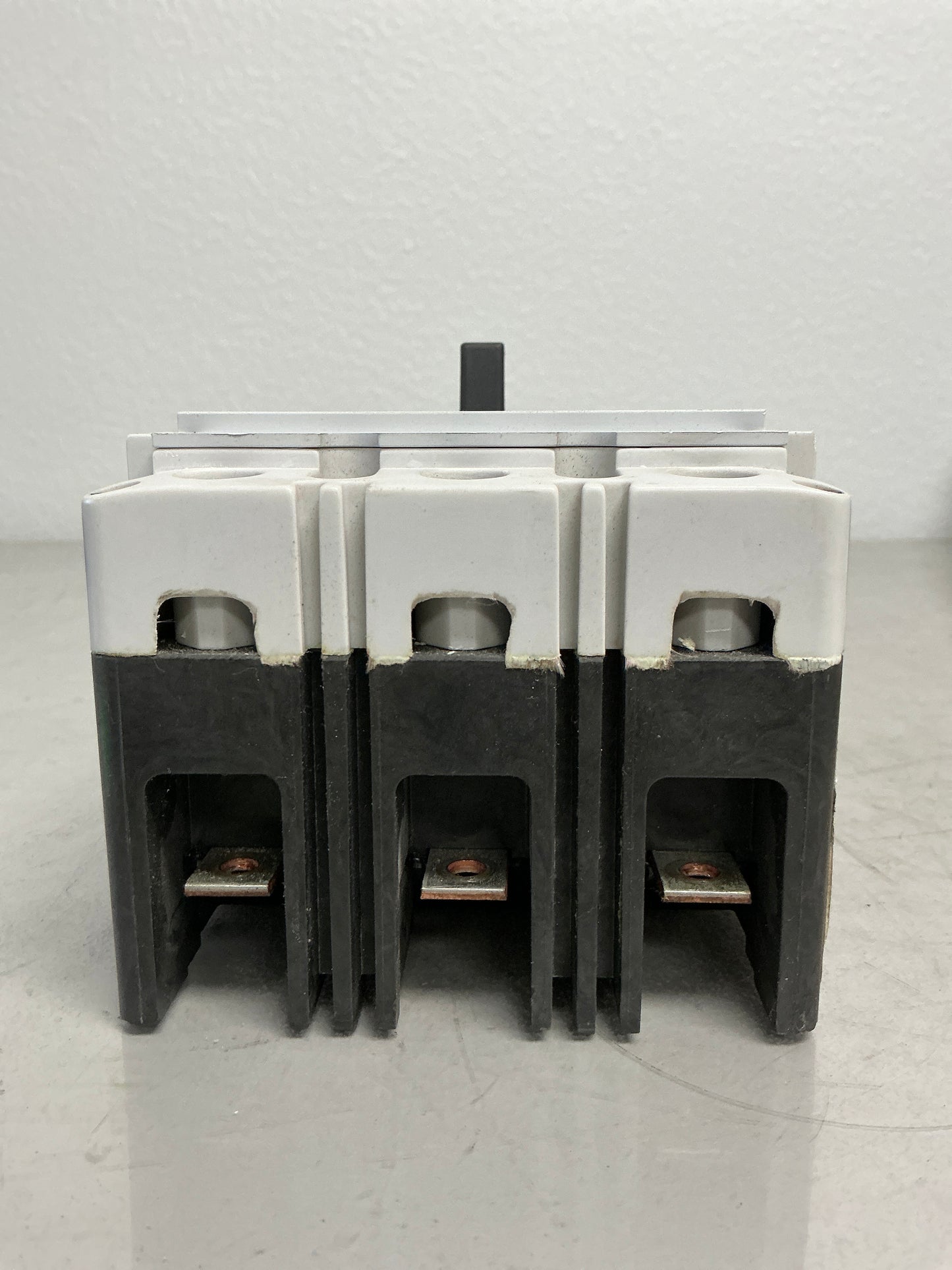 Used Eaton PDG23G0050TFFL 3 Poles, 50 Amps