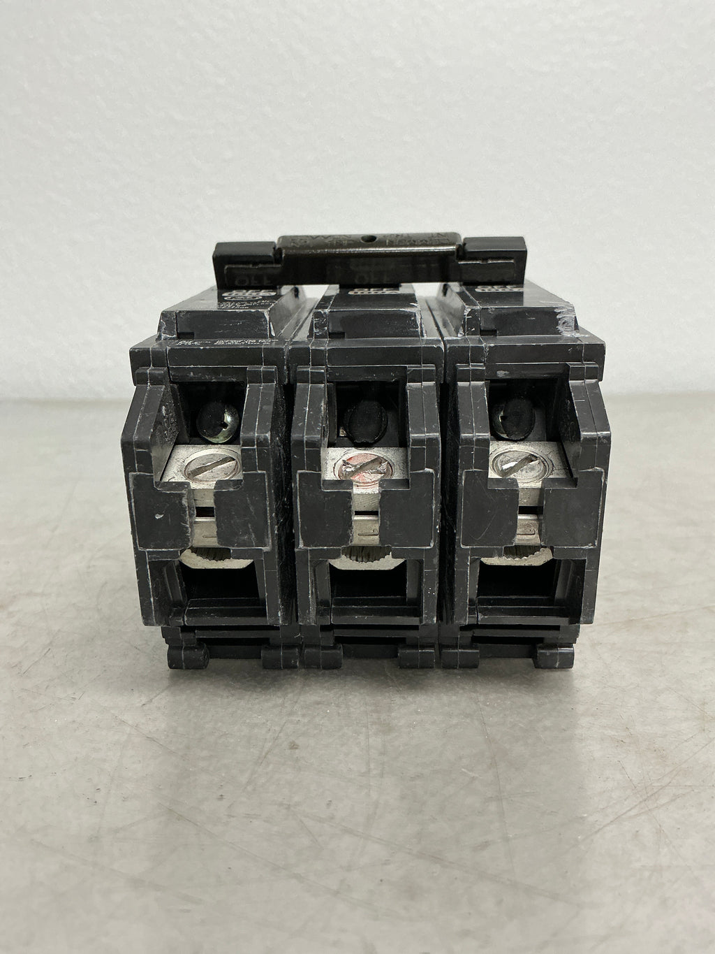 Used THQB32100 3 Pole, 100 Amps, 240 Volts
