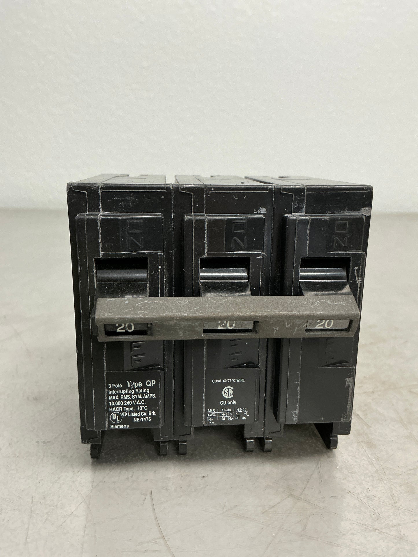 Used Q320 3 Pole, 20 Amps, 240 Volts Circuit Breaker