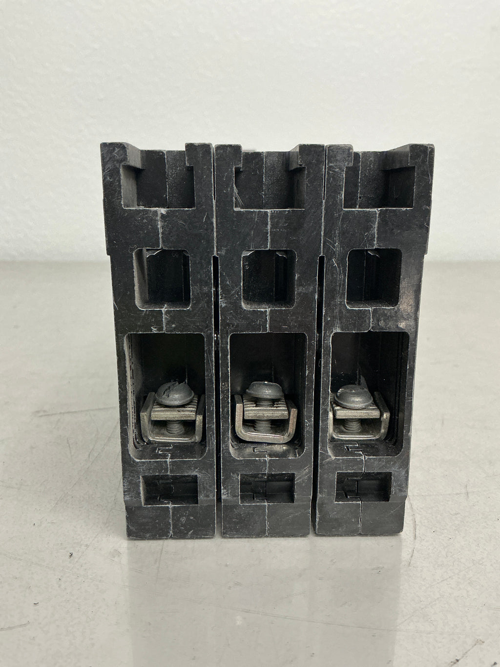 Used Siemens CED63B015 3 Pole, 15 Amps, 600 Volts