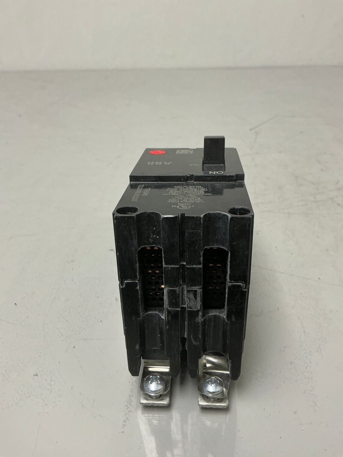 Used GE TEY240 2 Pole, 40 Amps, 480 Volts Circuit Breaker