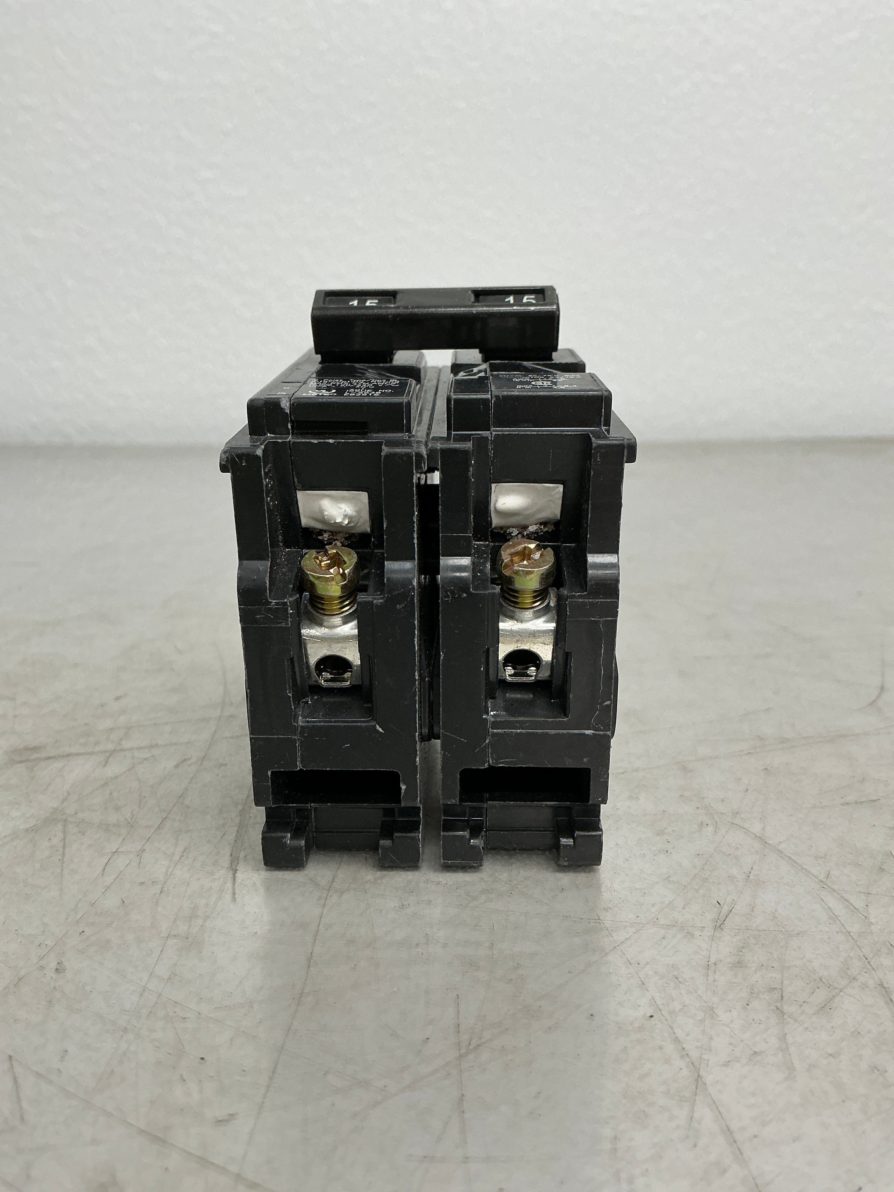 New Siemens B215 2 Pole, 15 Amps, 240 Volts