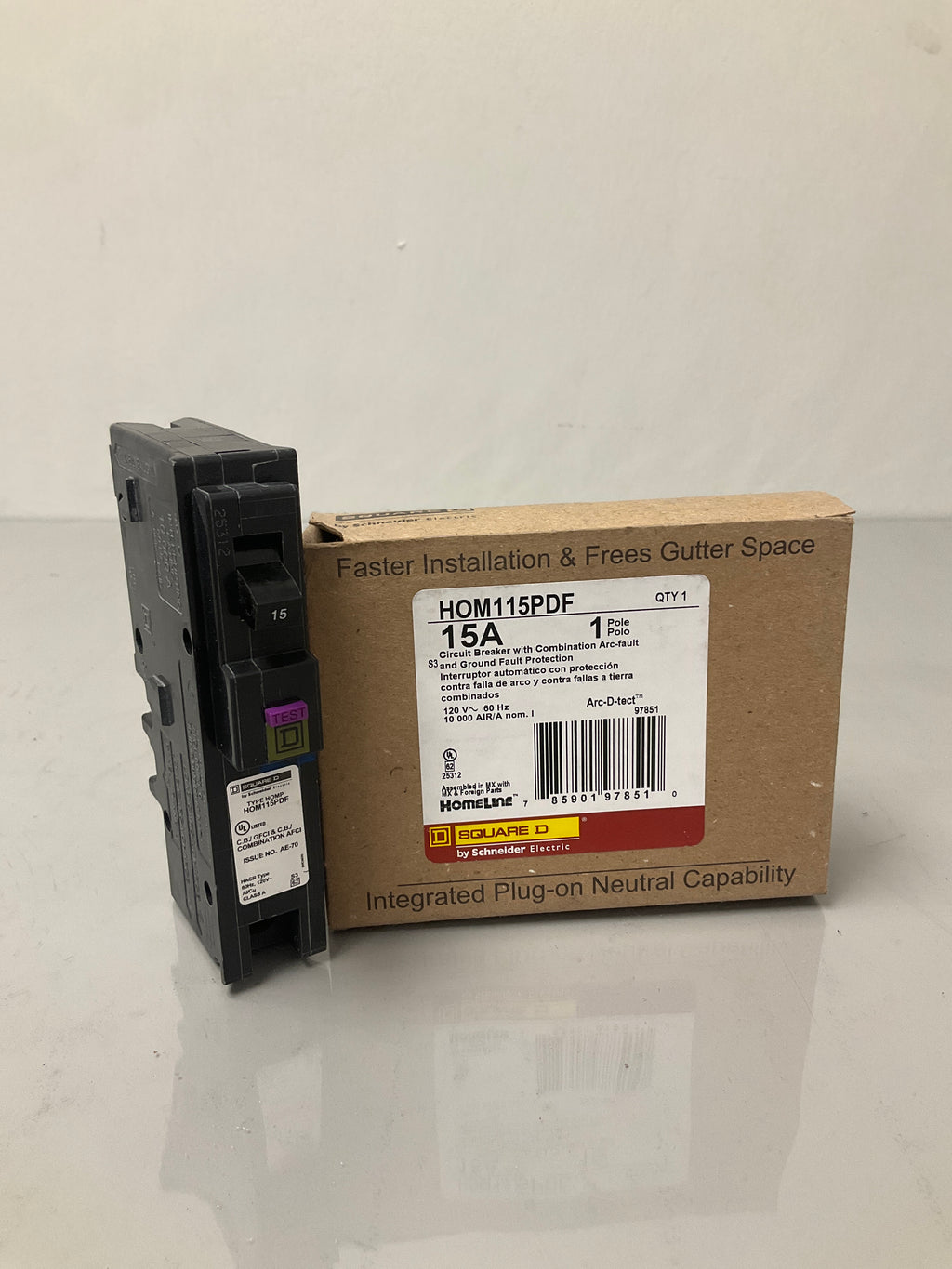 New Square D HOM115PDF 1 Pole, 15 Amps, 120 Volts Circuit Breaker