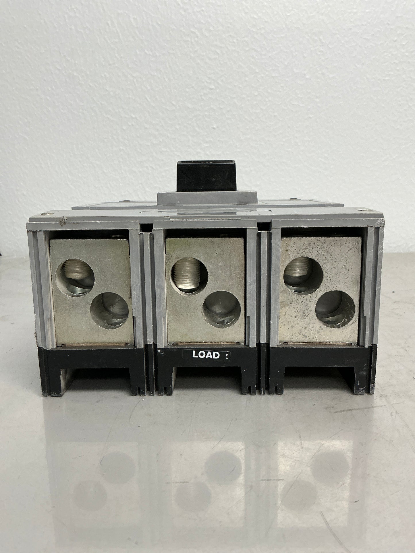 Used Siemens HHJD63B350 3 Pole, 350 Amps, 600 Volts