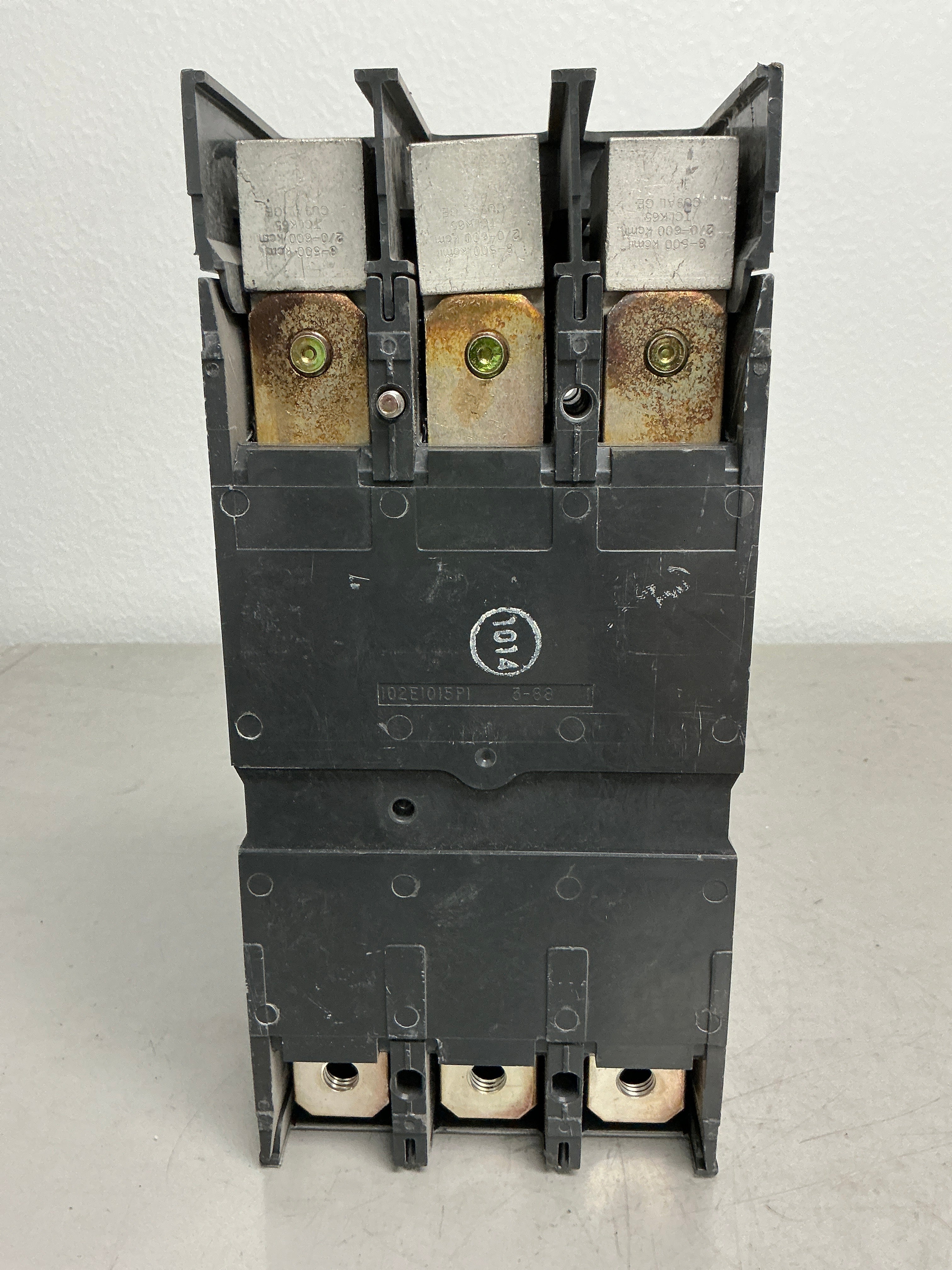 Used SGLA36AT0400 3 Pole, 400 Amps, 600 Volts