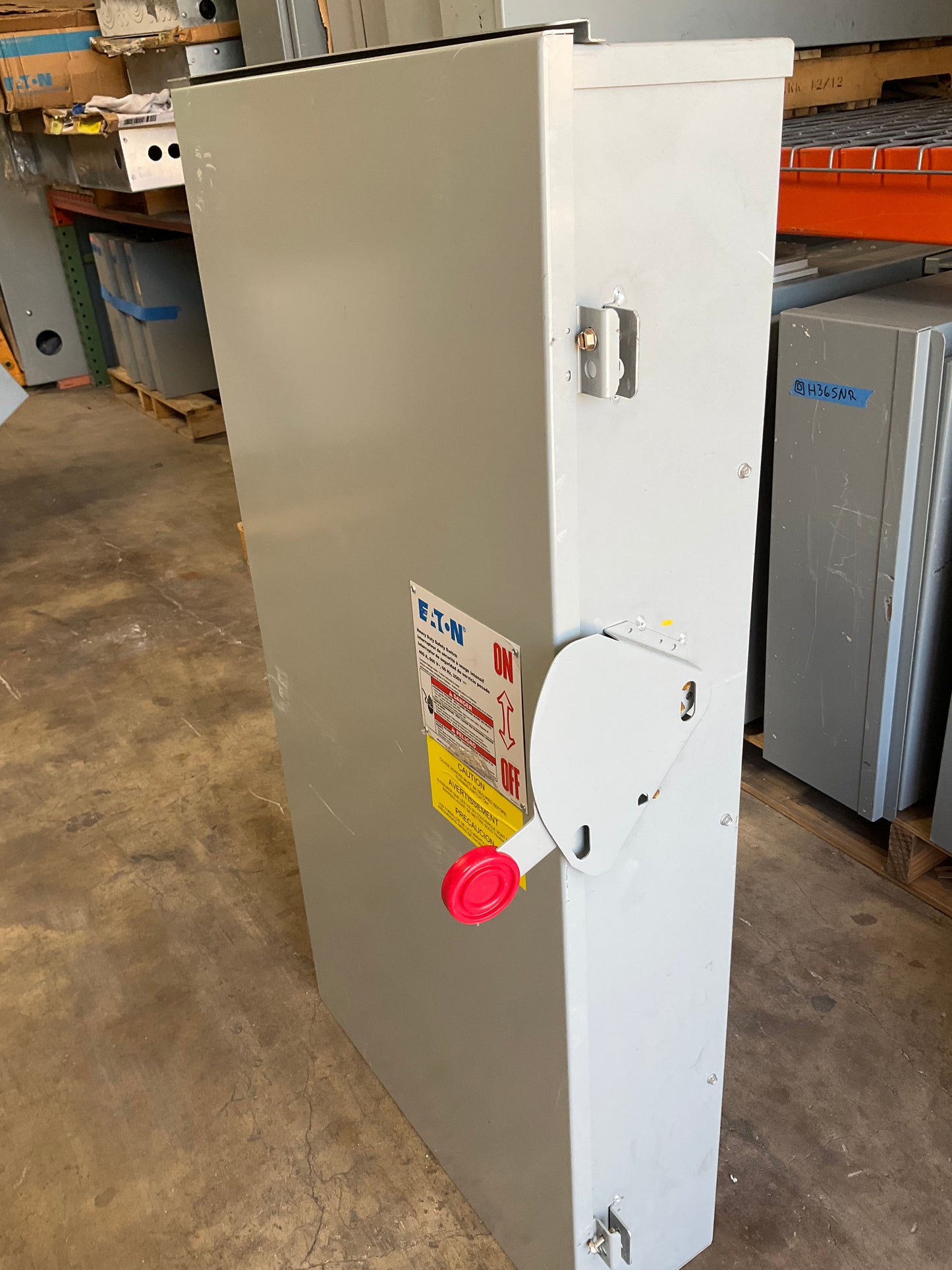 New Cutler-Hammer DH365FRK Disconnect 400 Amp 600 Volt Fusible Outdoor