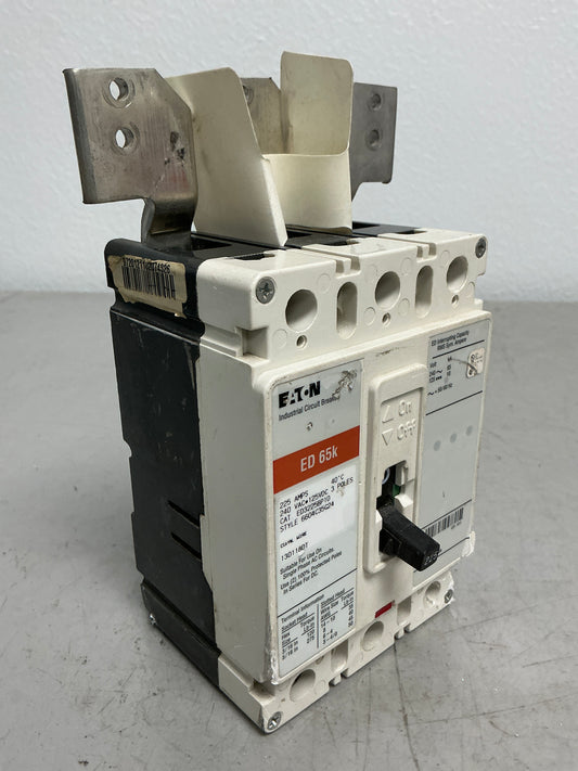 *CHIPPED* New ED3225BP10 3 Pole, 225 Amps, 240 Volts