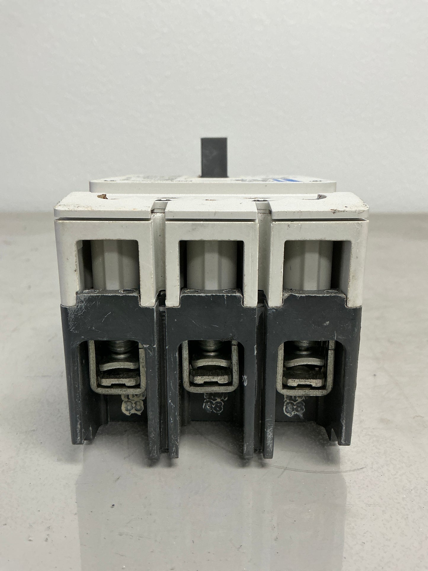 Used Eaton PDG13F0060TFFJ 3 Poles, 60 Amps