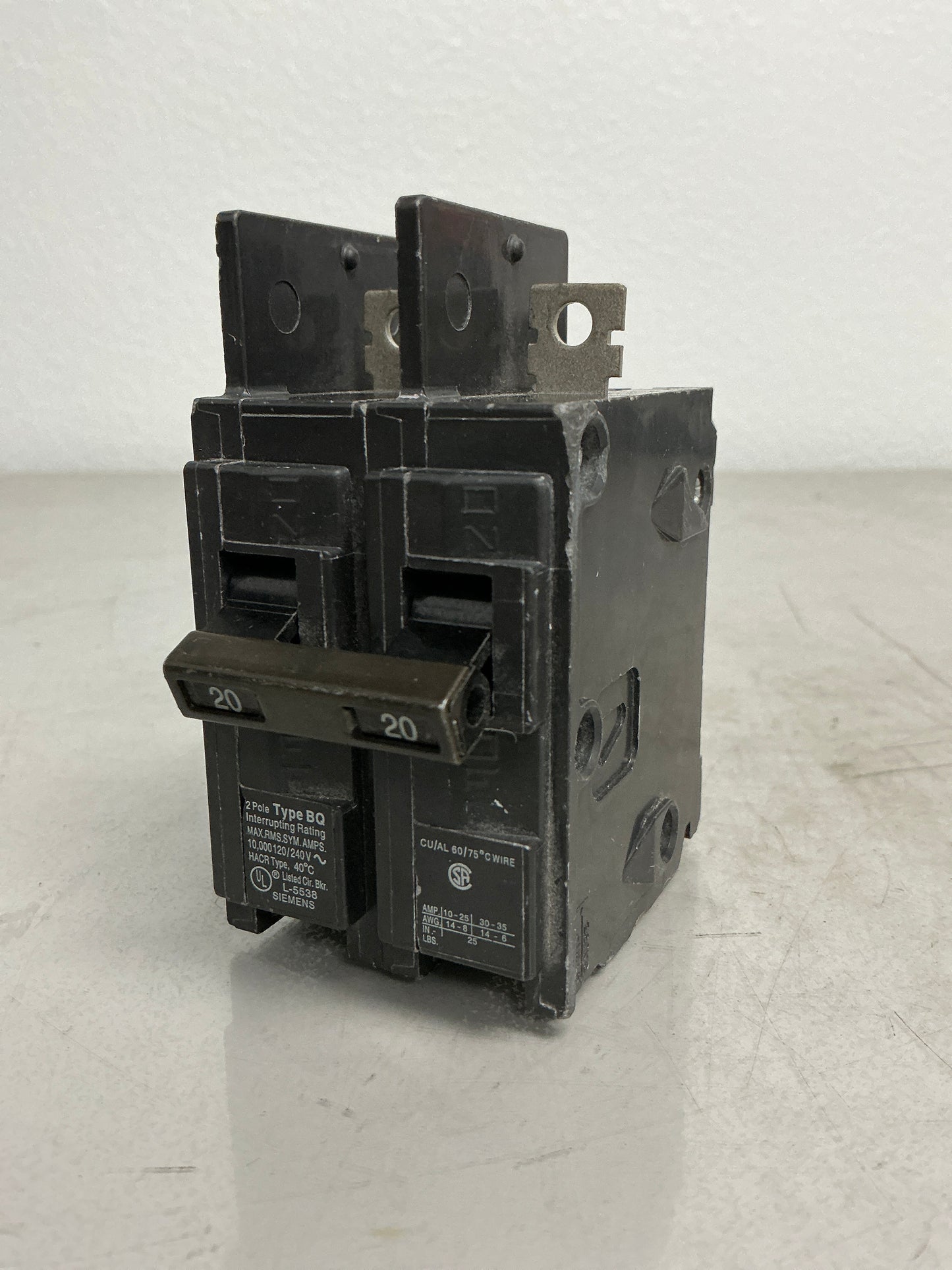 New BQ2B020 2 Pole, 20 Amps, 240 Volts