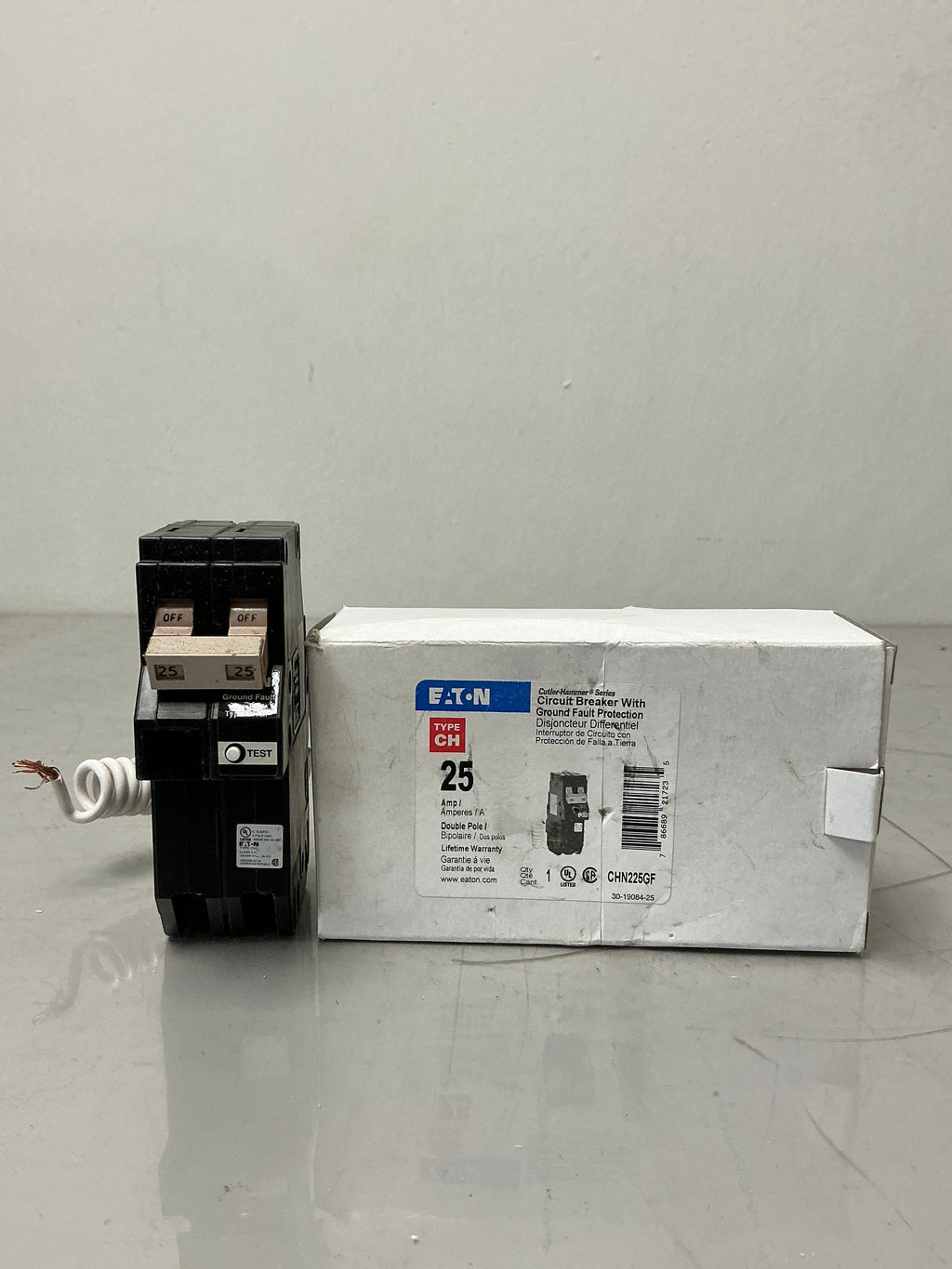 New Eaton CHN225GF 2 Pole, 25 Amps, 120/240 Volt Circuit Breaker