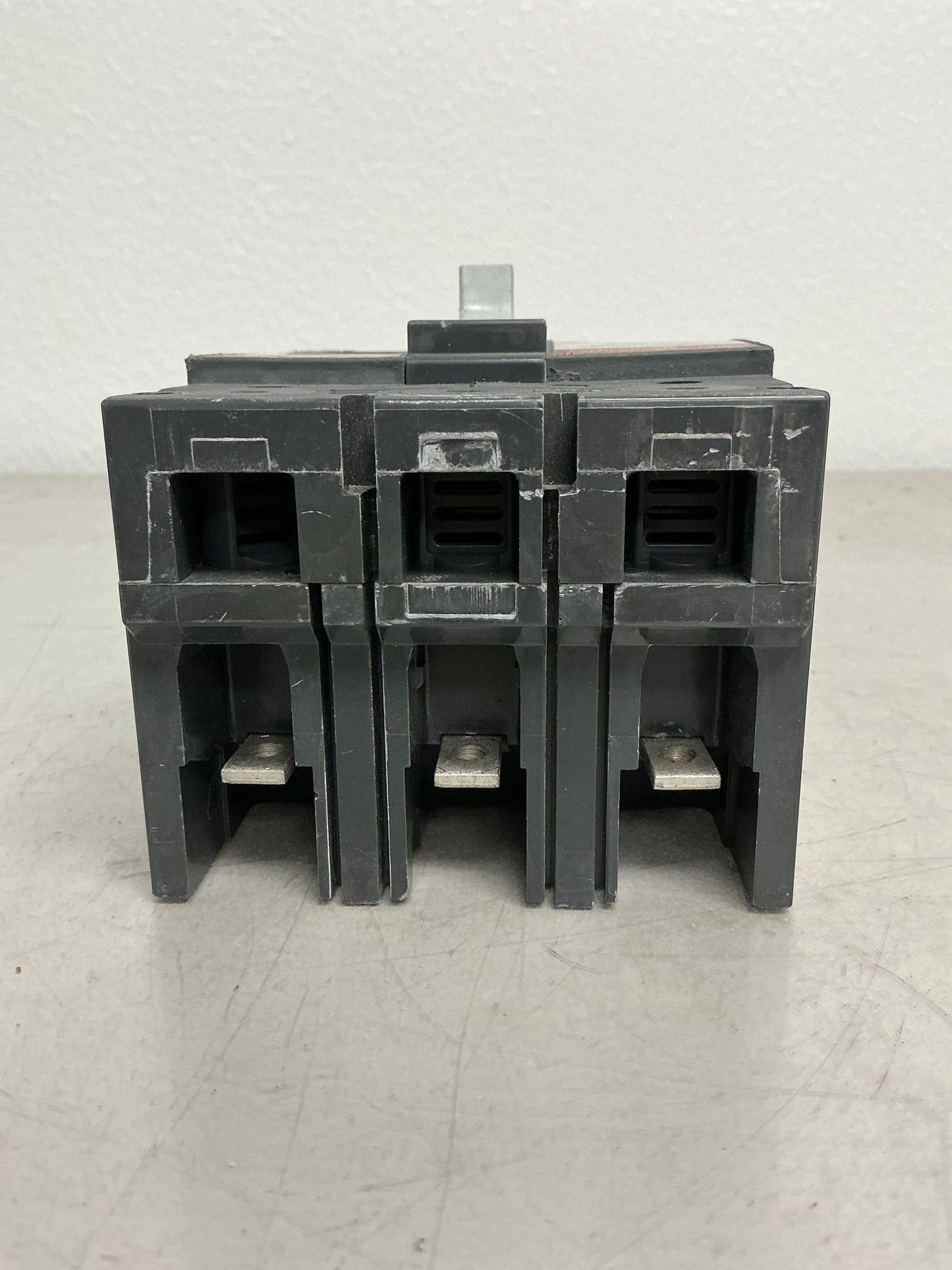 New SELA36AT0100 3 Pole, 100 Amps, 600 Volts